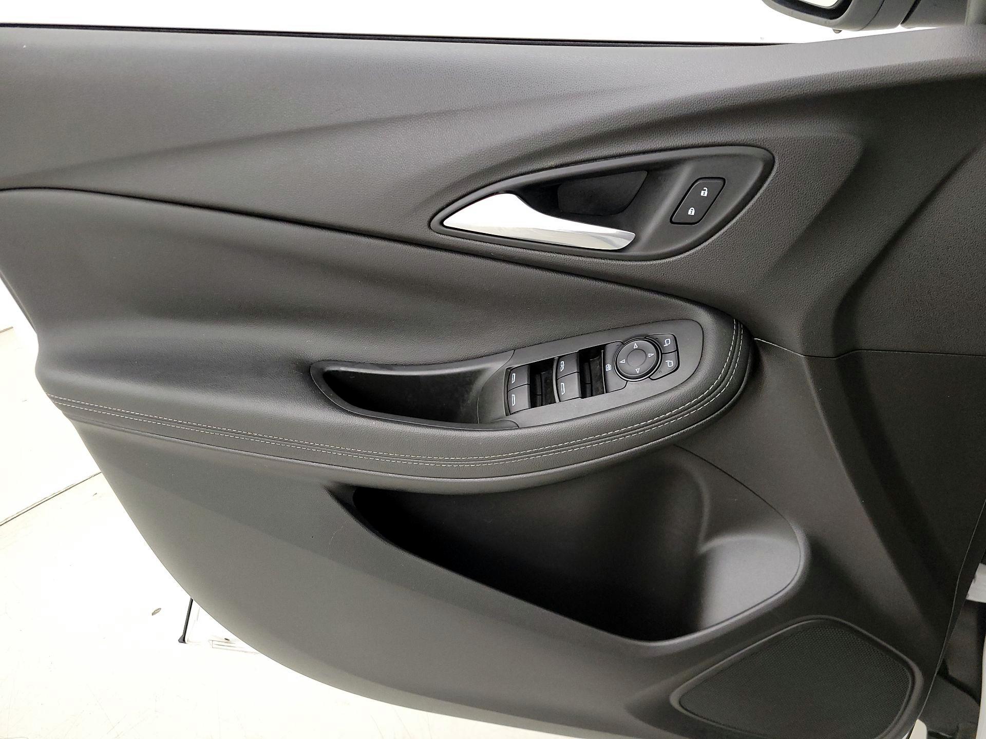 Thumbnail: 2020 Buick Encore GX - 12