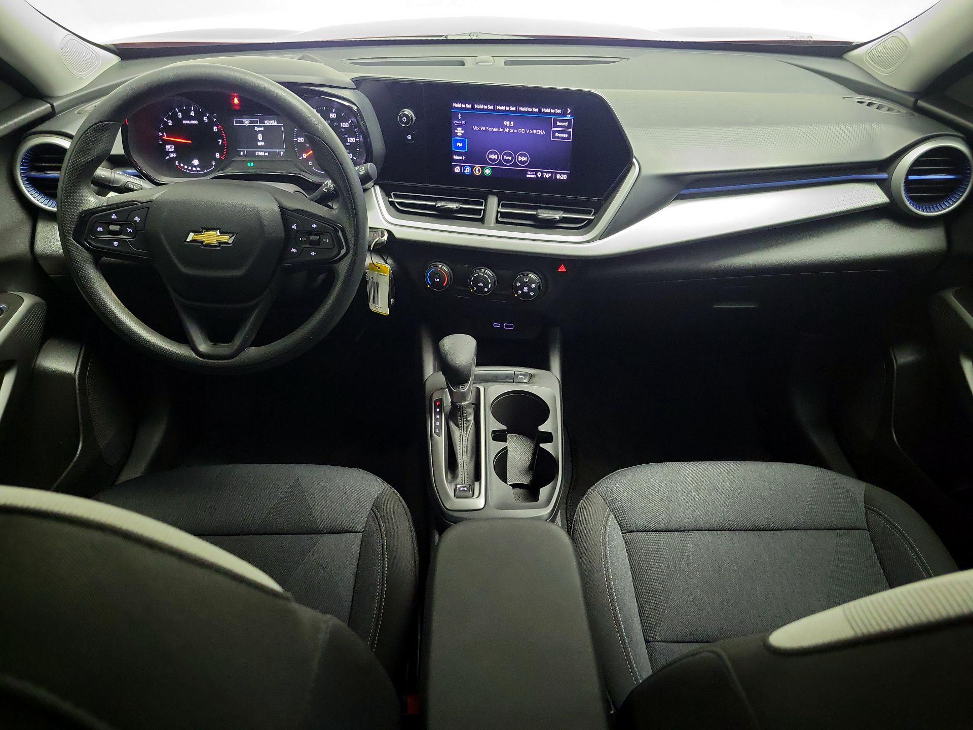 Thumbnail: 2024 Chevrolet Trax - 9