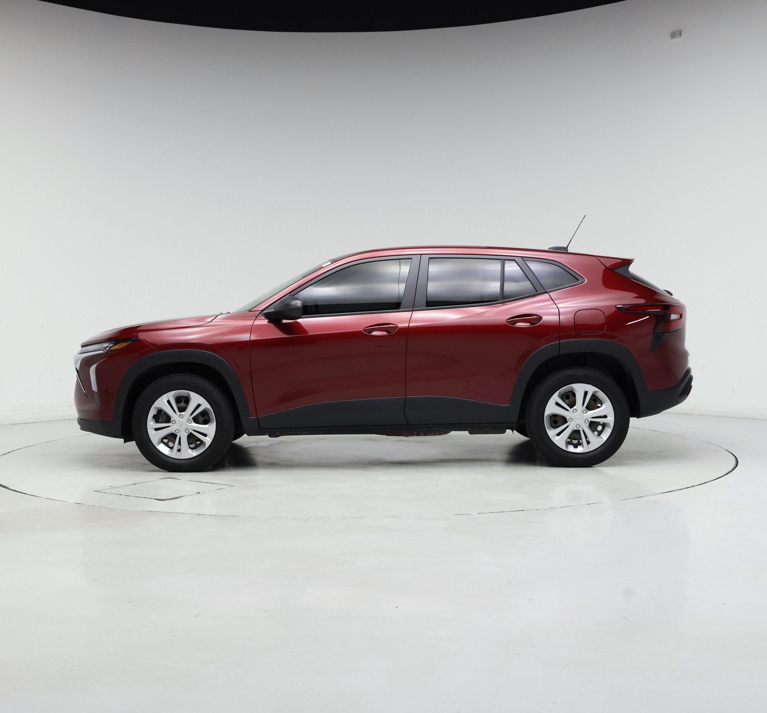 Thumbnail: 2024 Chevrolet Trax - 3