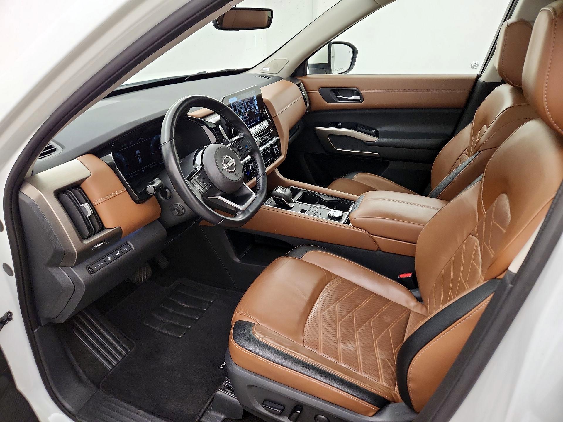 Thumbnail: 2023 Nissan Pathfinder - 11