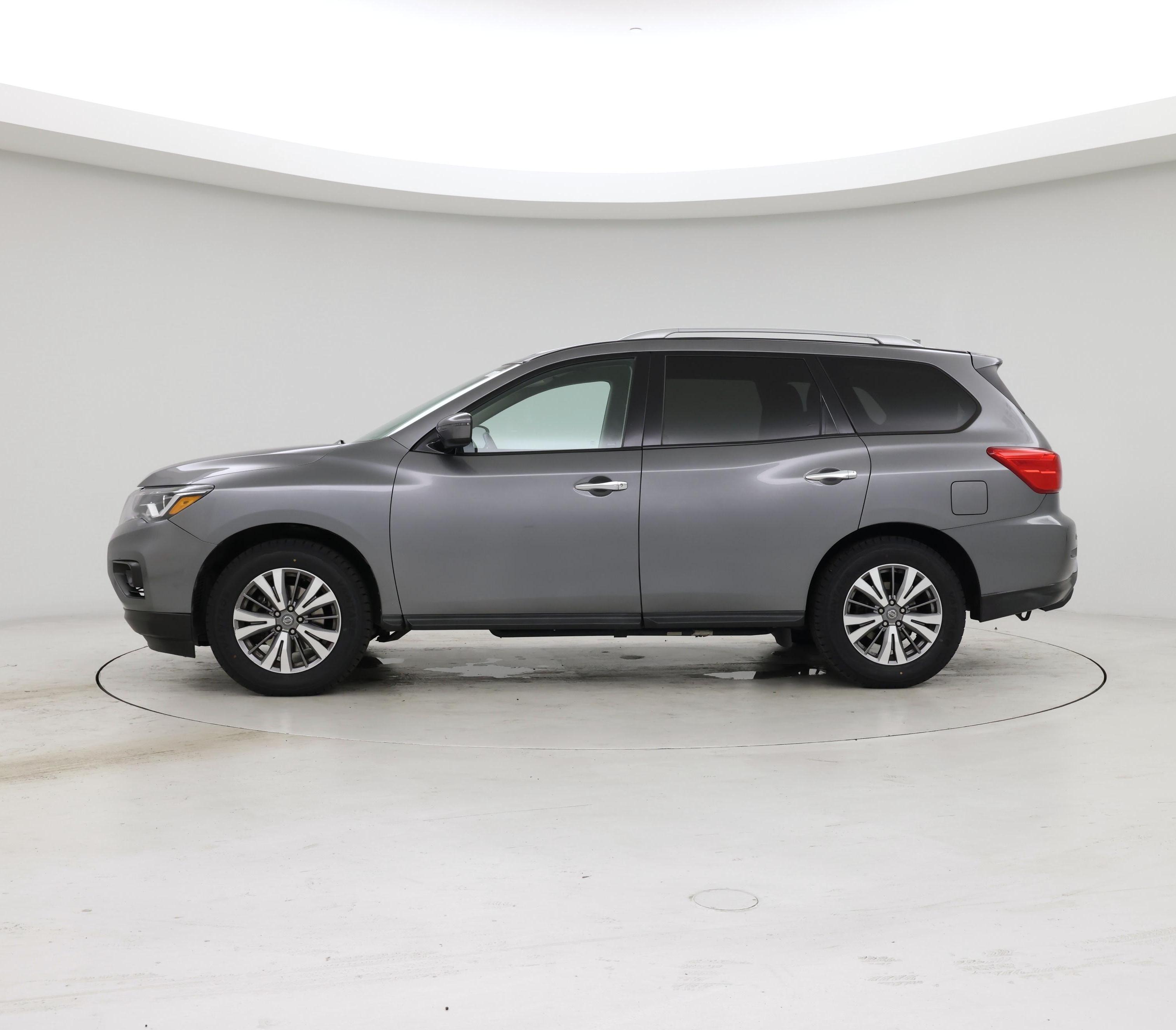 Thumbnail: 2020 Nissan Pathfinder - 3