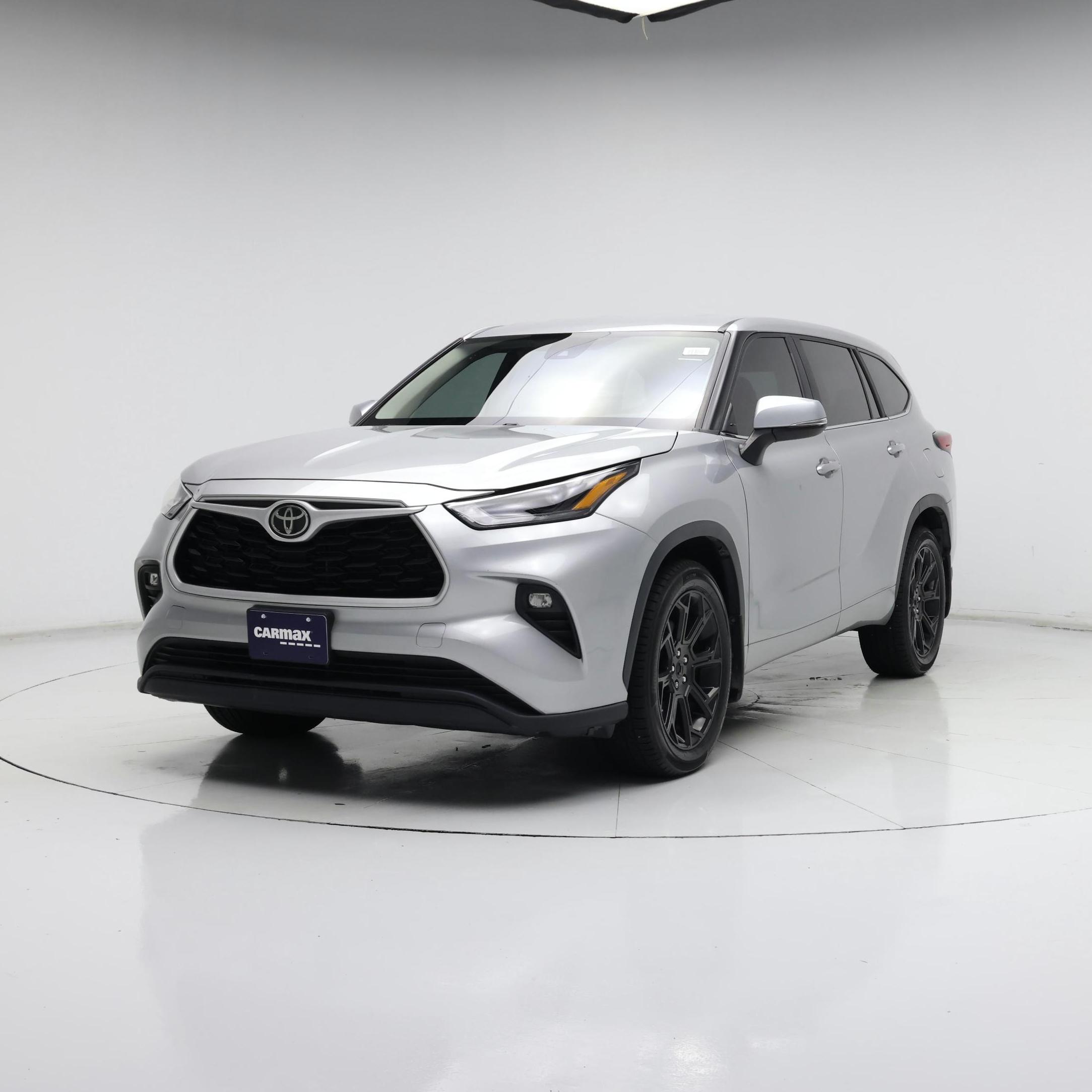 Thumbnail: 2023 Toyota Highlander - 4