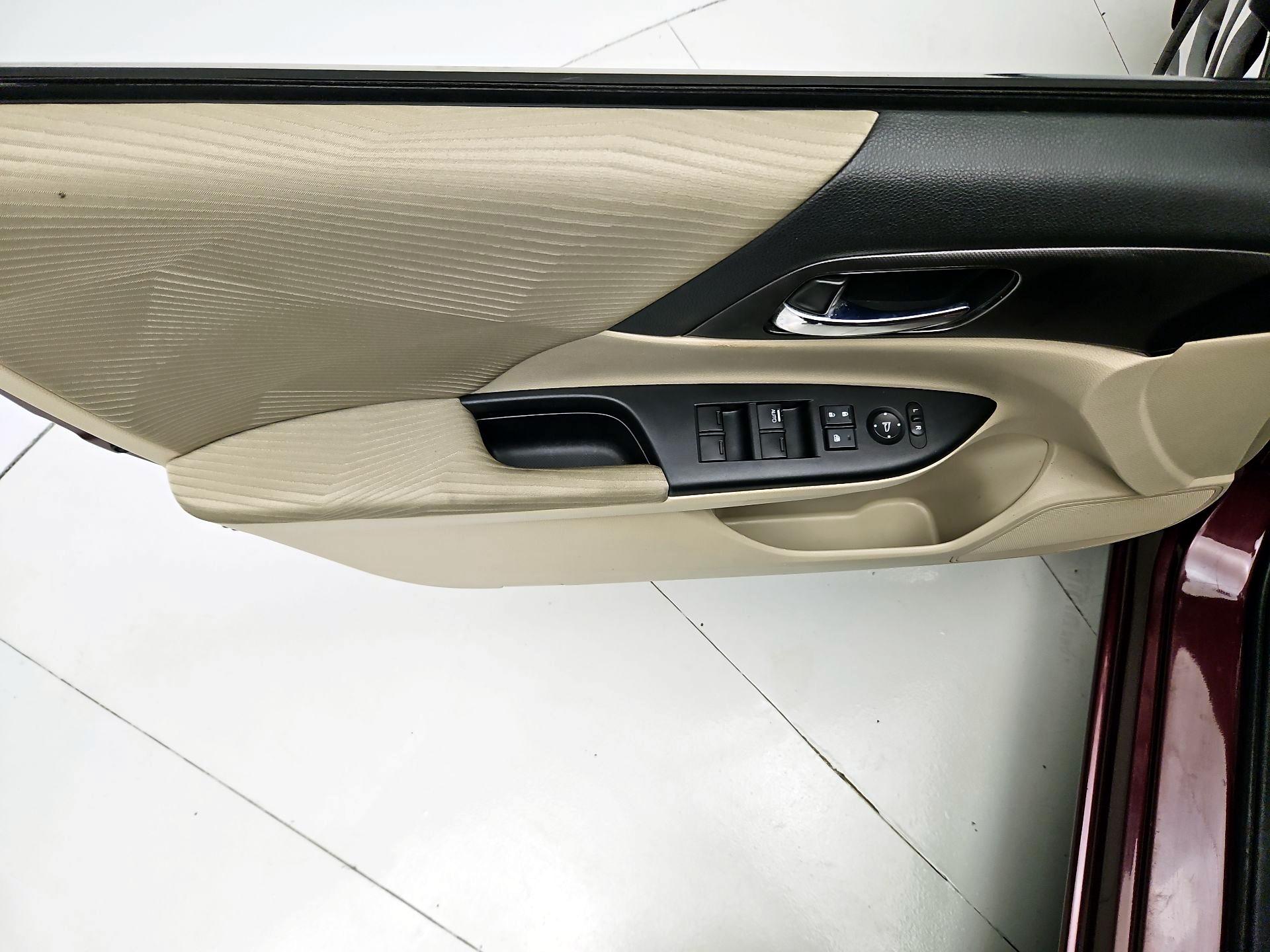 Thumbnail: 2014 Honda Accord - 12