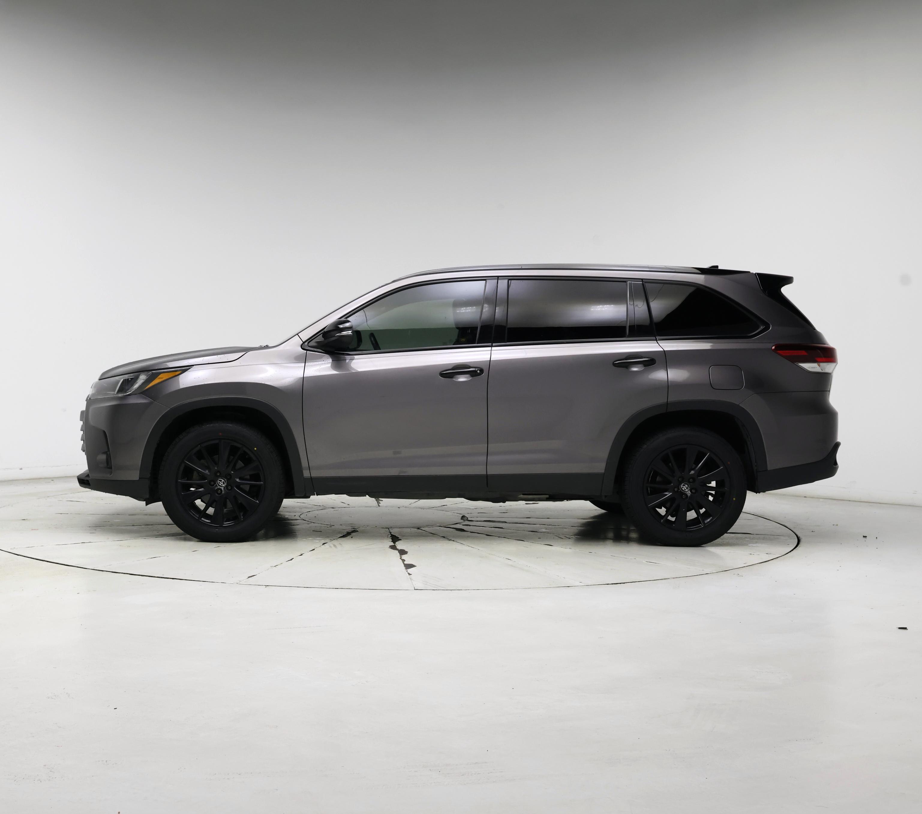 Thumbnail: 2019 Toyota Highlander - 3