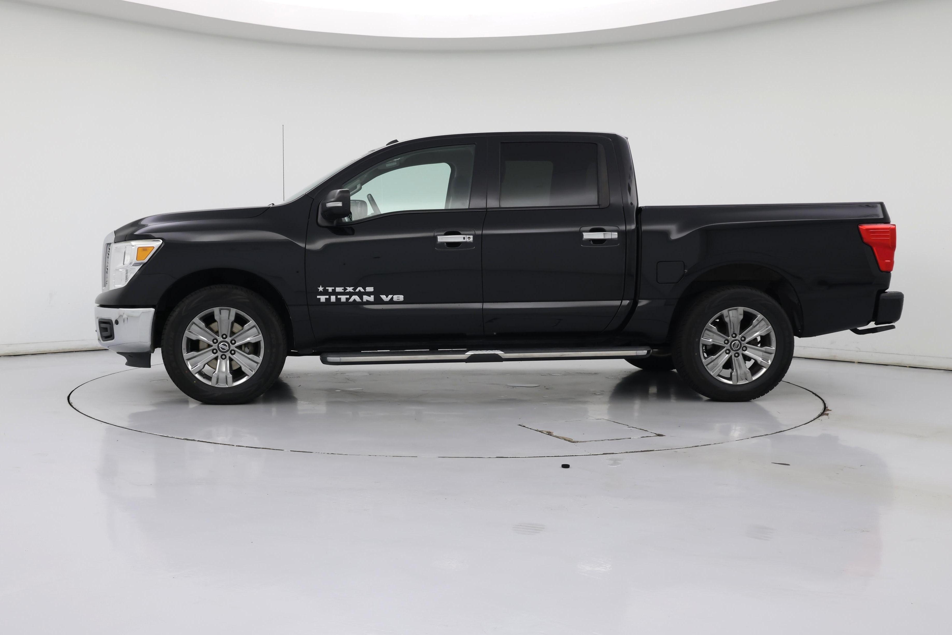Thumbnail: 2019 Nissan Titan - 3