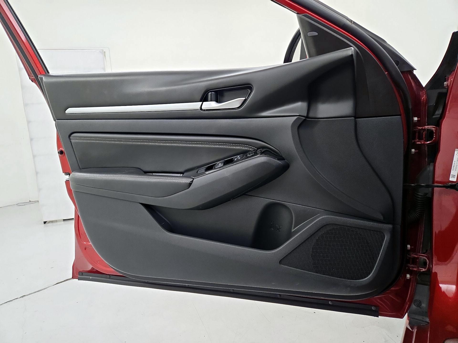 Thumbnail: 2022 Nissan Altima - 12