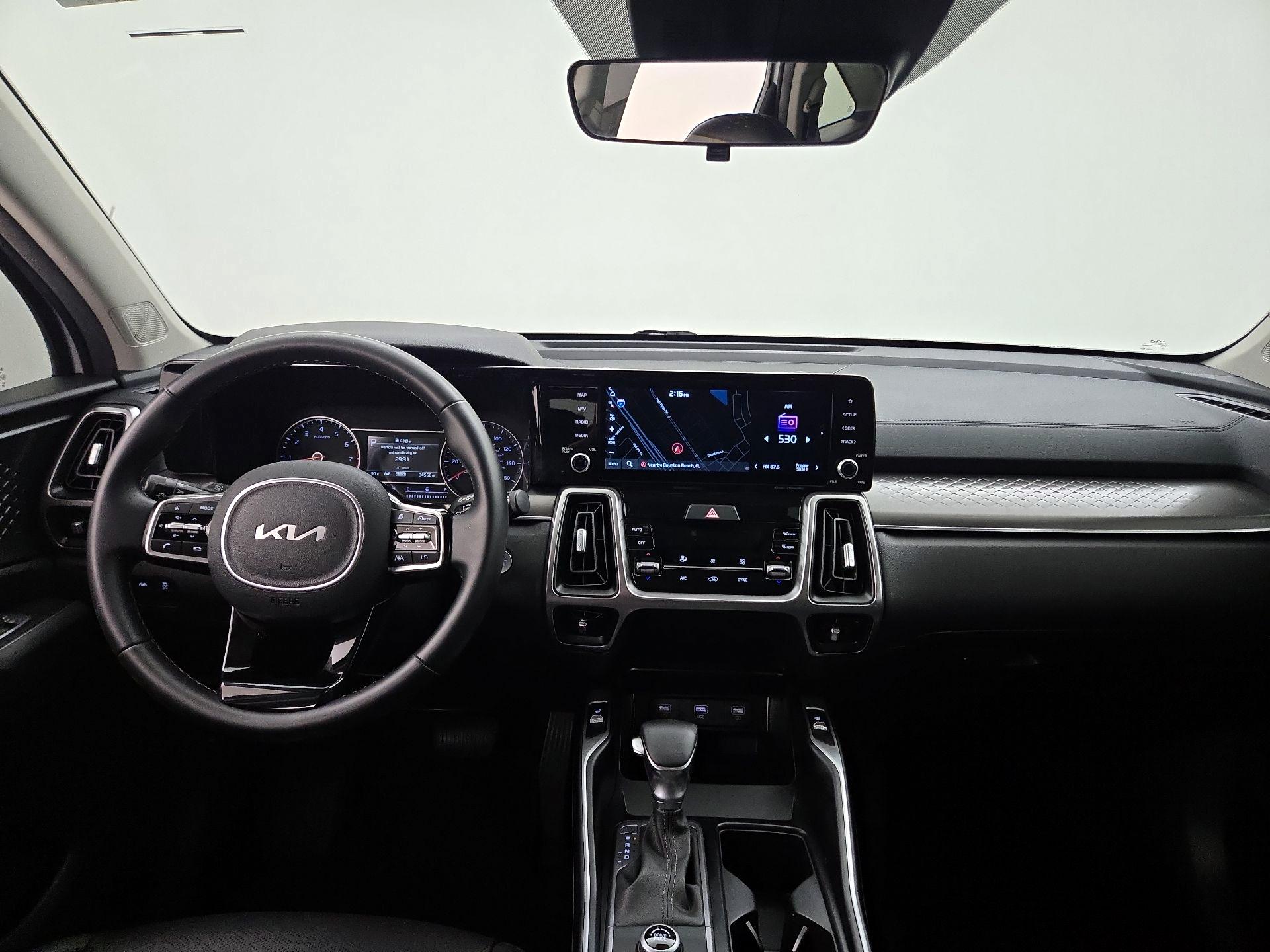 Thumbnail: 2022 Kia Sorento - 9