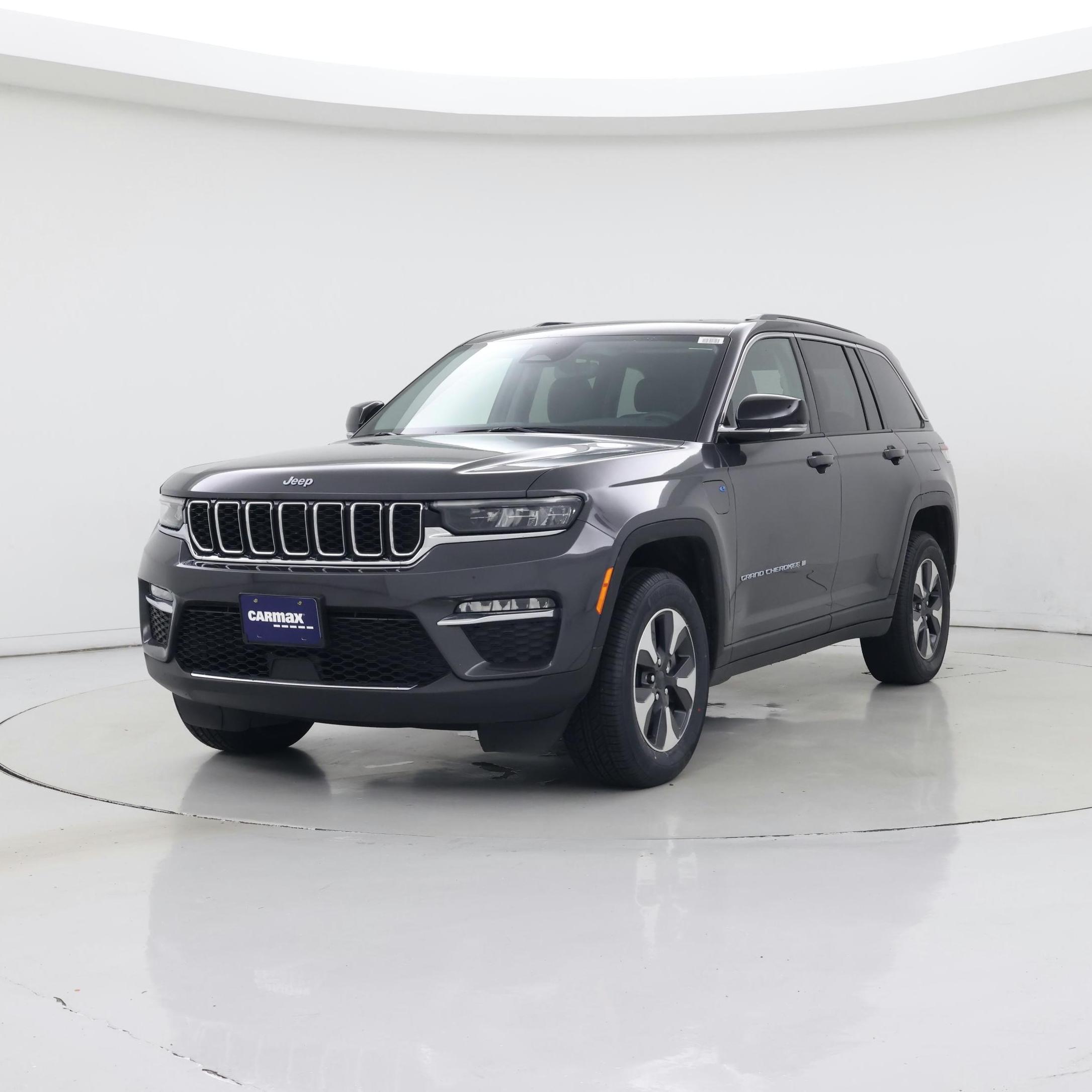 Thumbnail: 2023 Jeep Grand Cherokee - 4