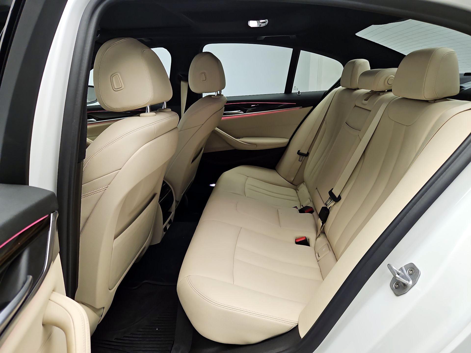 Thumbnail: 2018 BMW 5 Series - 18