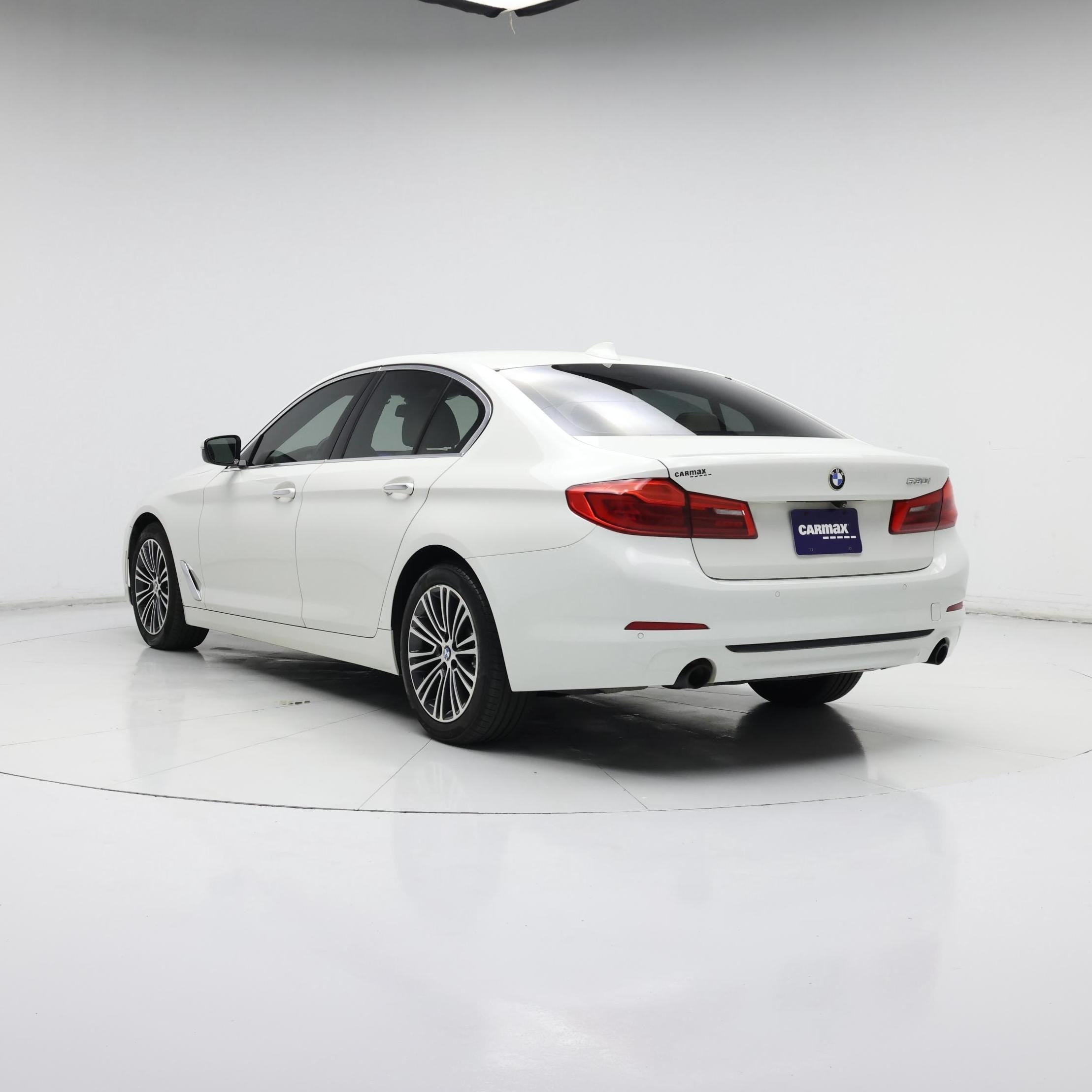 Thumbnail: 2018 BMW 5 Series - 2