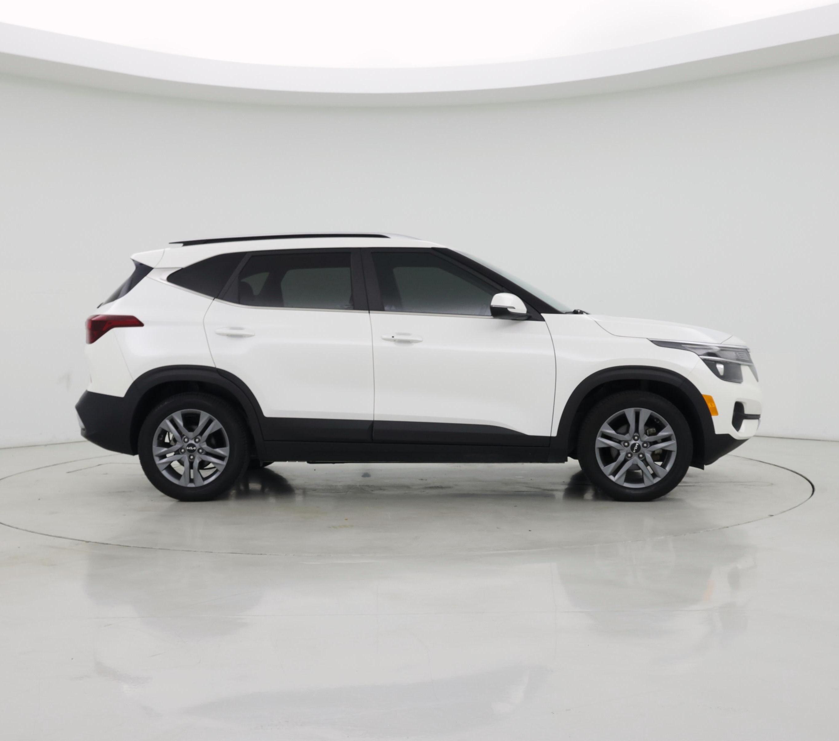 Thumbnail: 2022 Kia Seltos - 7