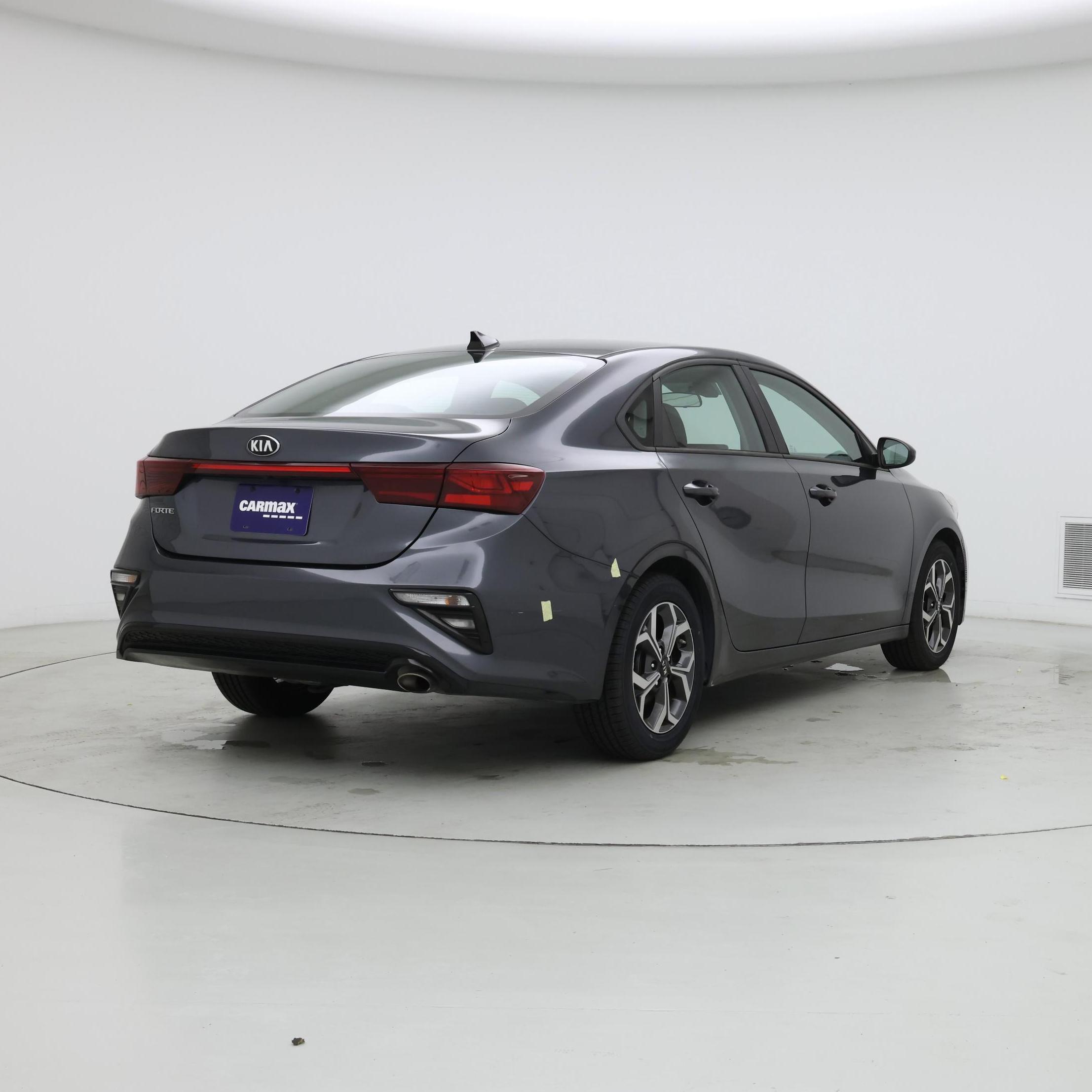 Thumbnail: 2020 Kia Forte - 8