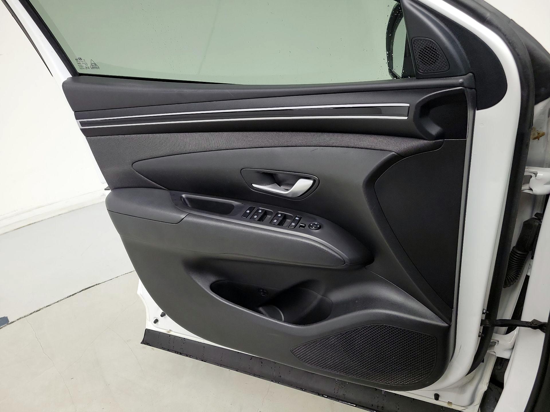 Thumbnail: 2023 Hyundai Tucson - 12