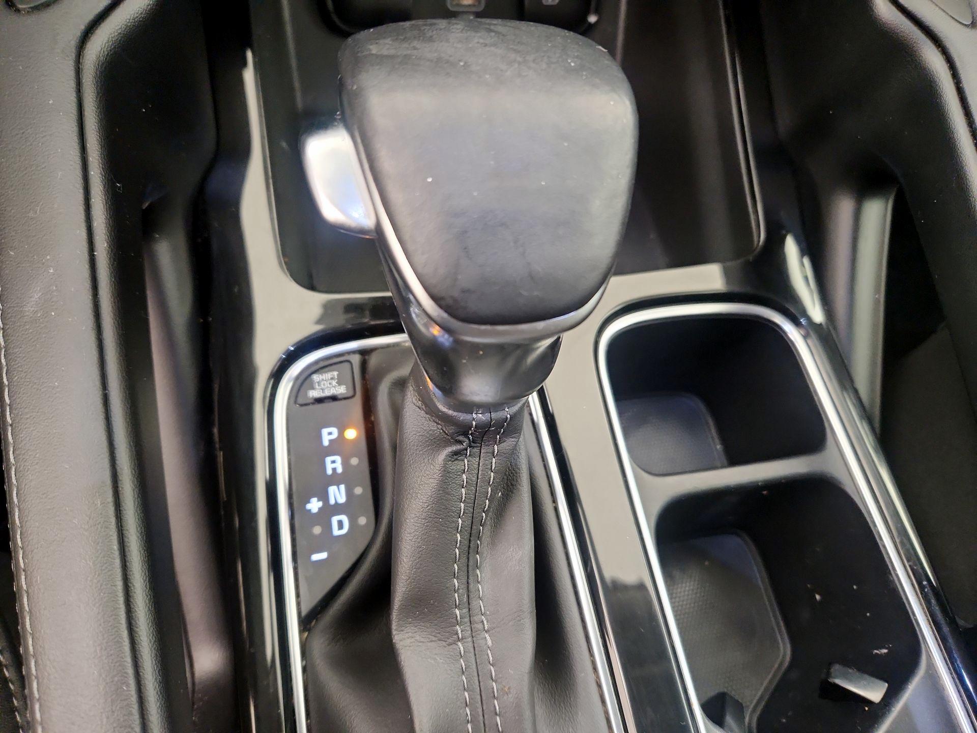 Thumbnail: 2022 Kia Telluride - 18