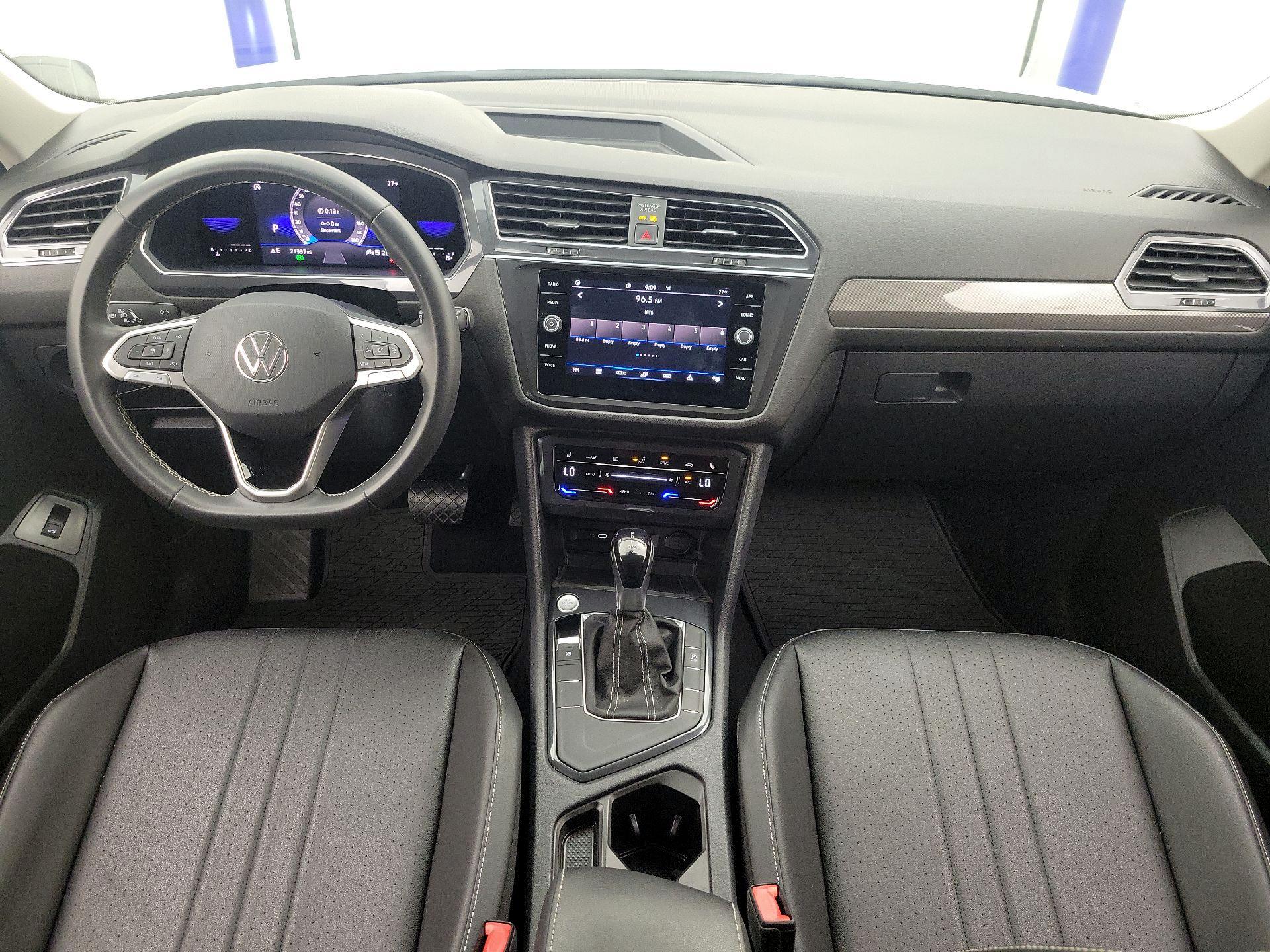 Thumbnail: 2022 Volkswagen Tiguan - 9