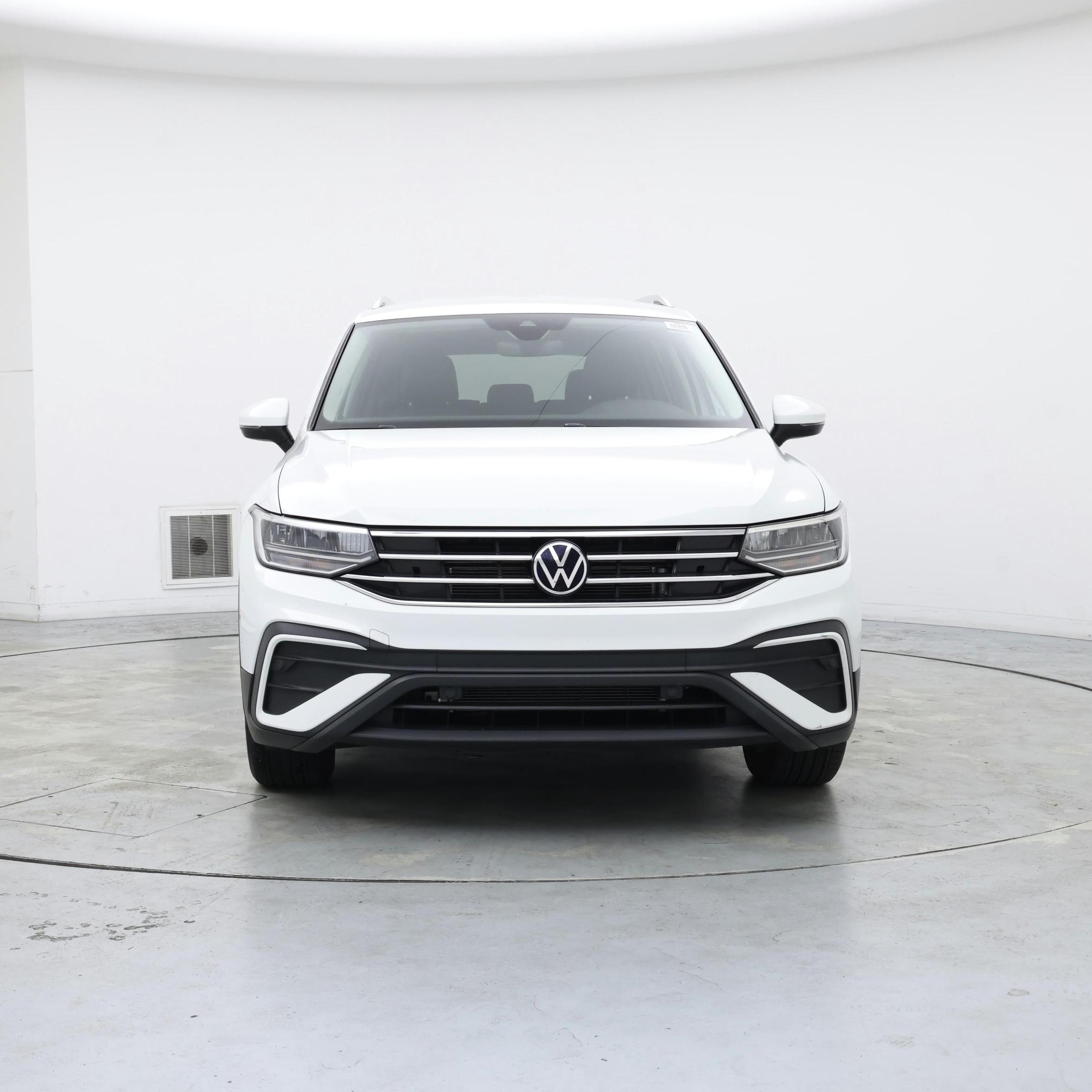 Thumbnail: 2022 Volkswagen Tiguan - 5