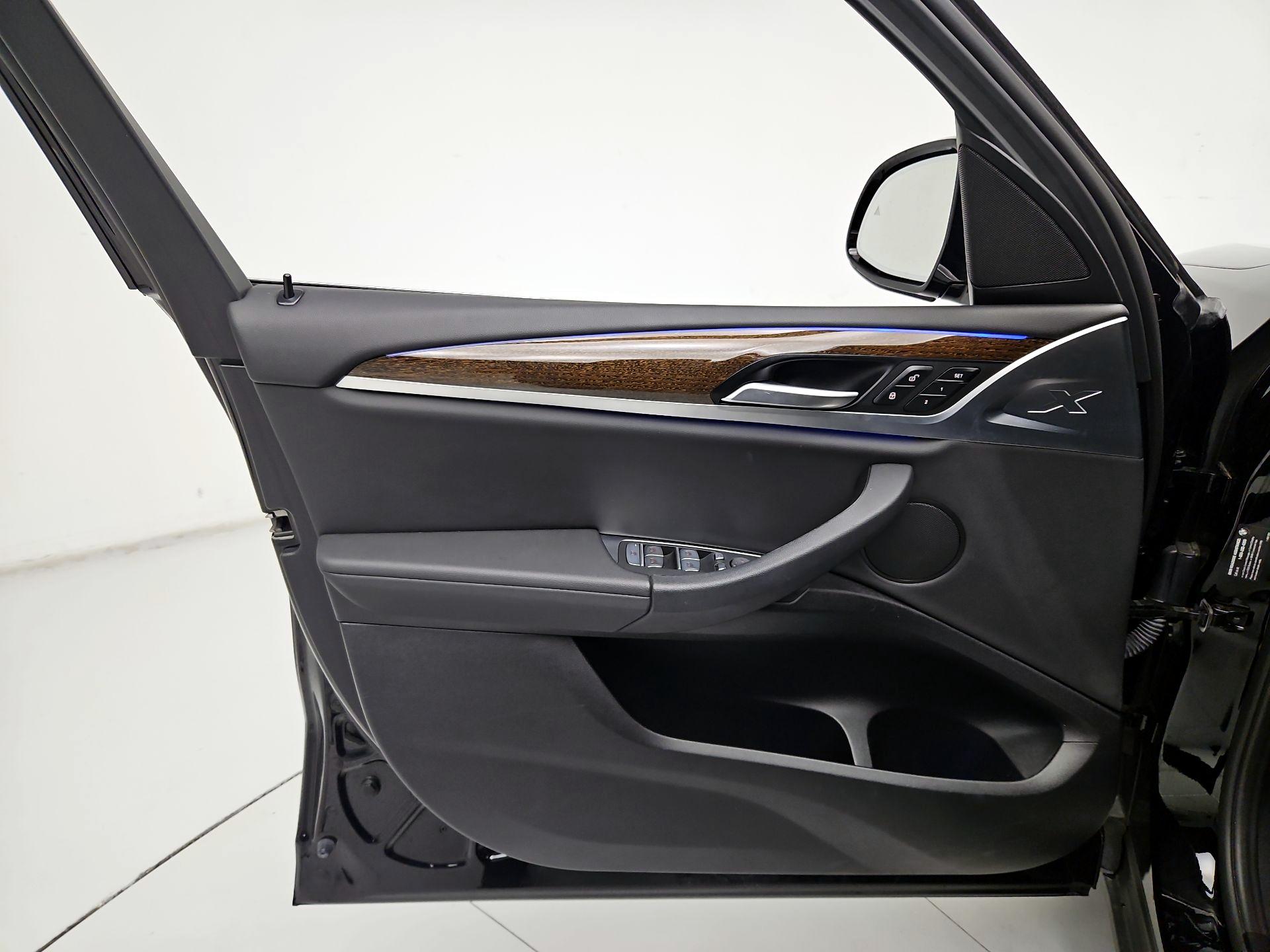 Thumbnail: 2021 BMW X3 - 12