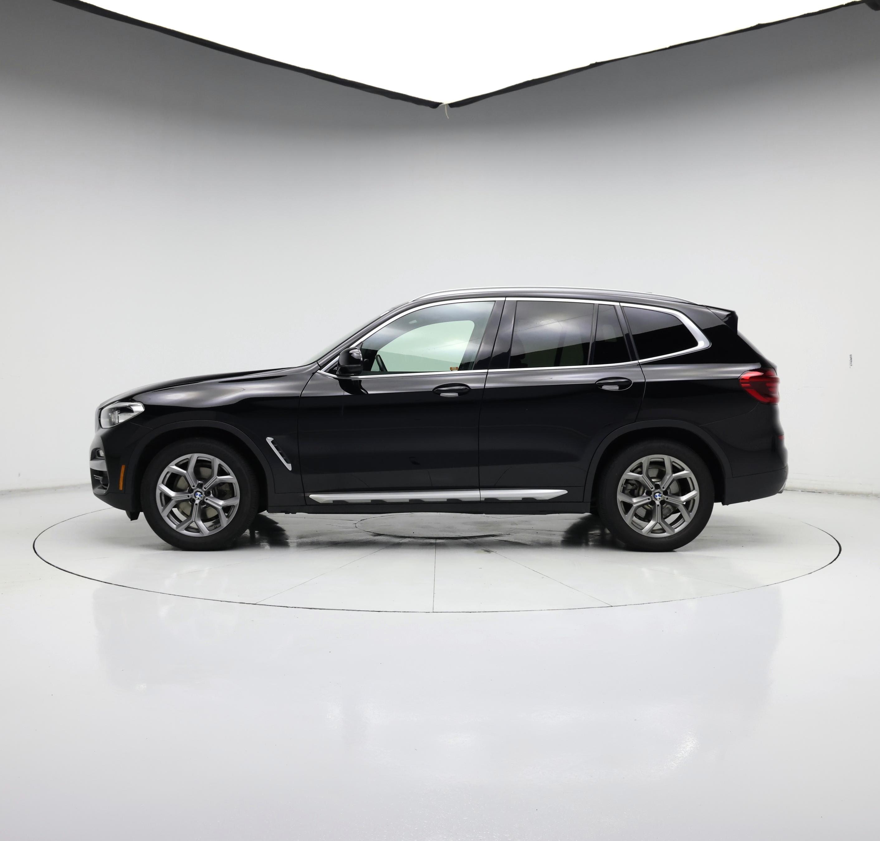Thumbnail: 2021 BMW X3 - 3