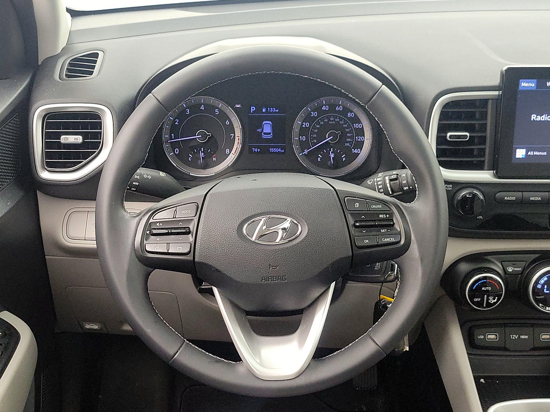 Thumbnail: 2022 Hyundai Venue - 10
