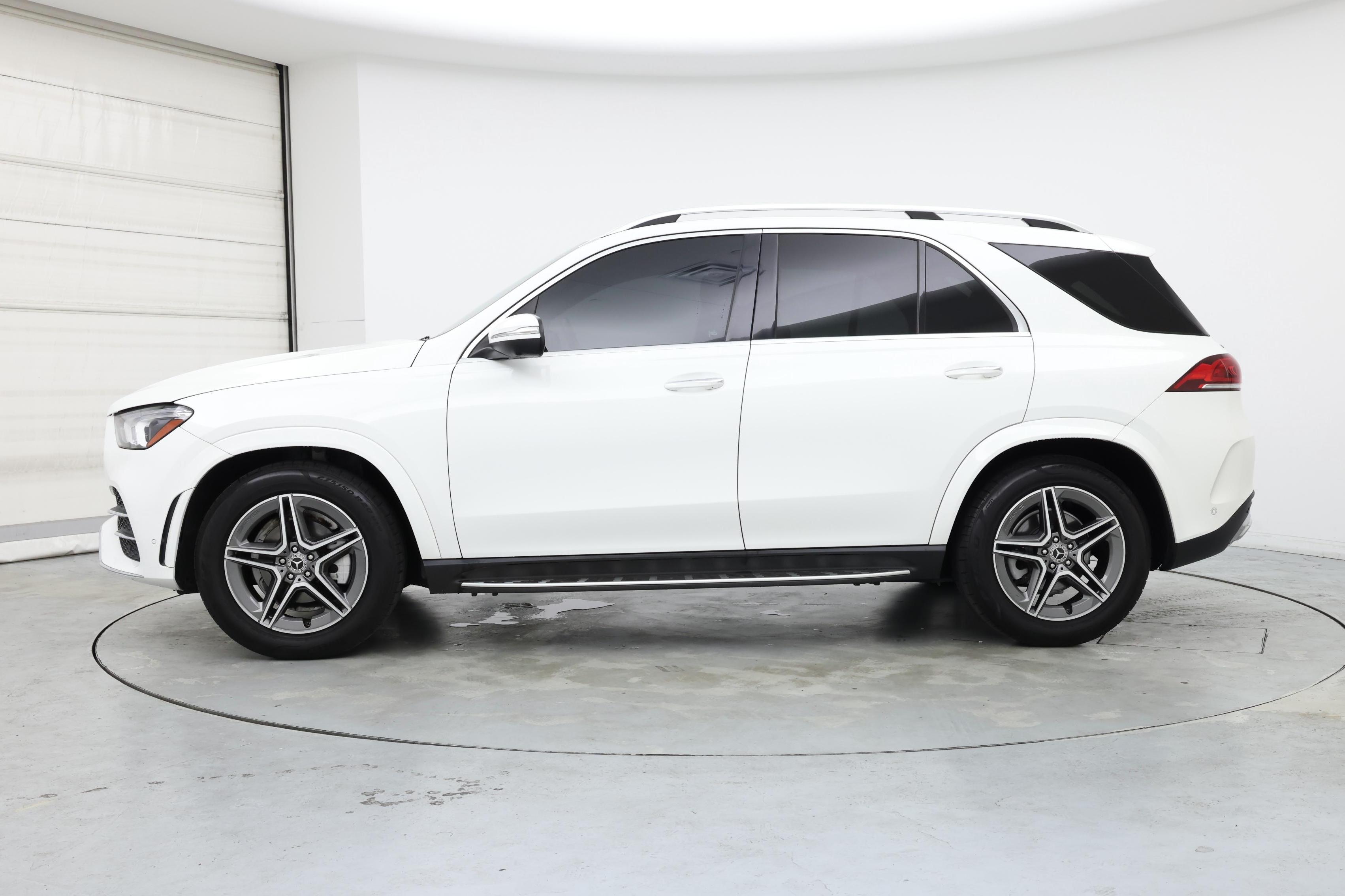 Thumbnail: 2021 Mercedes-Benz GLE - 3