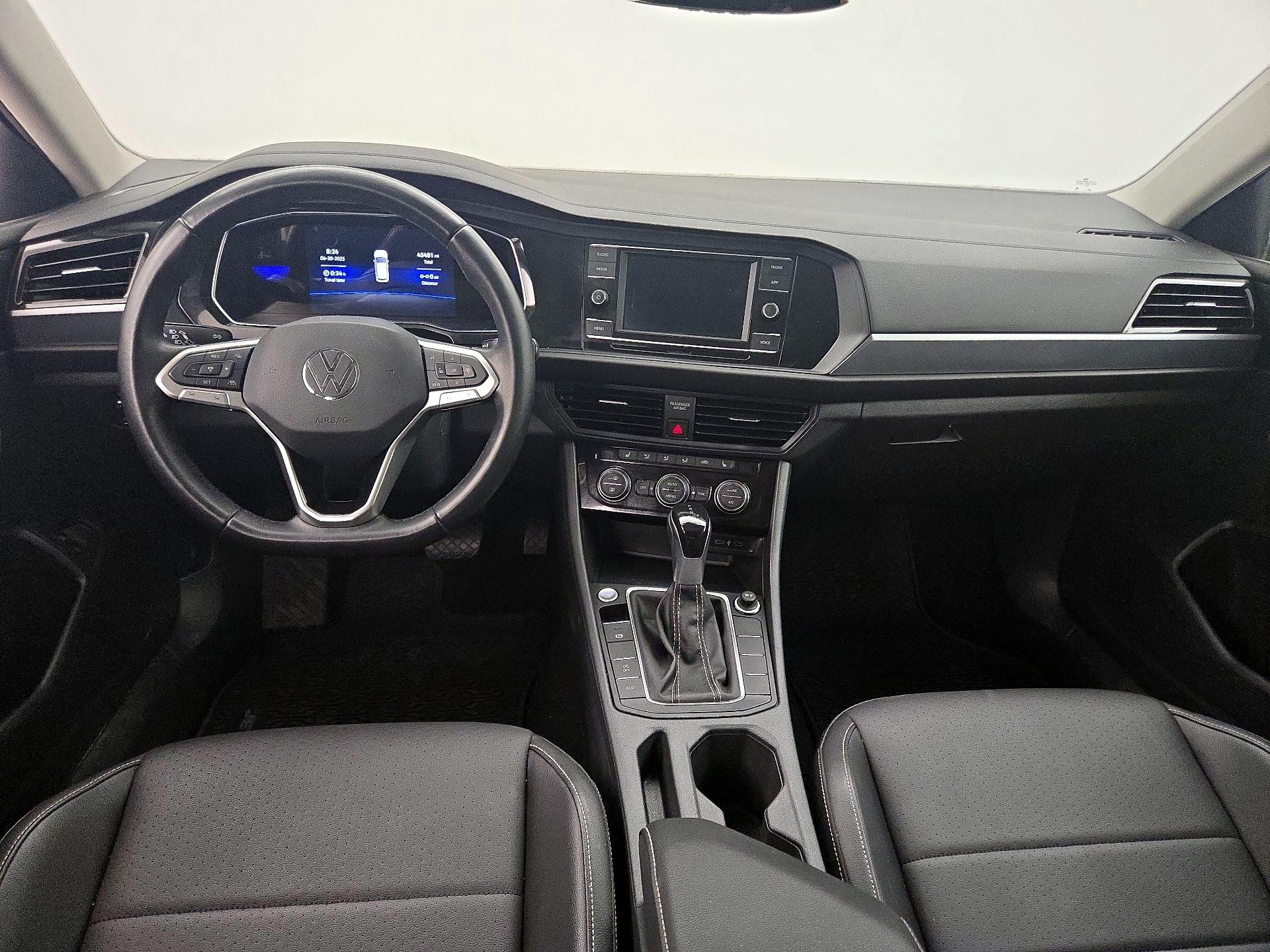 Thumbnail: 2023 Volkswagen Jetta - 9