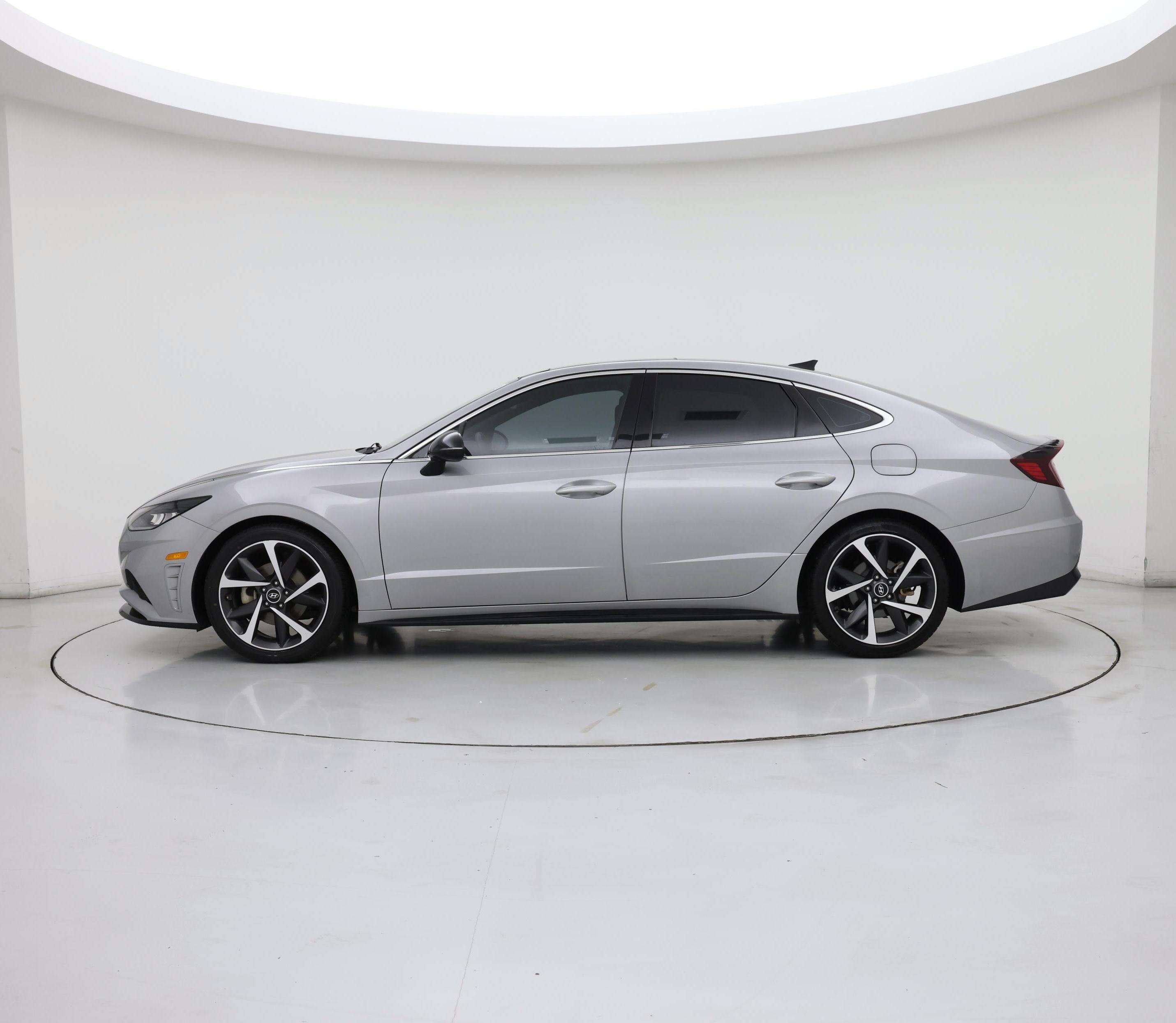 Thumbnail: 2023 Hyundai Sonata - 3