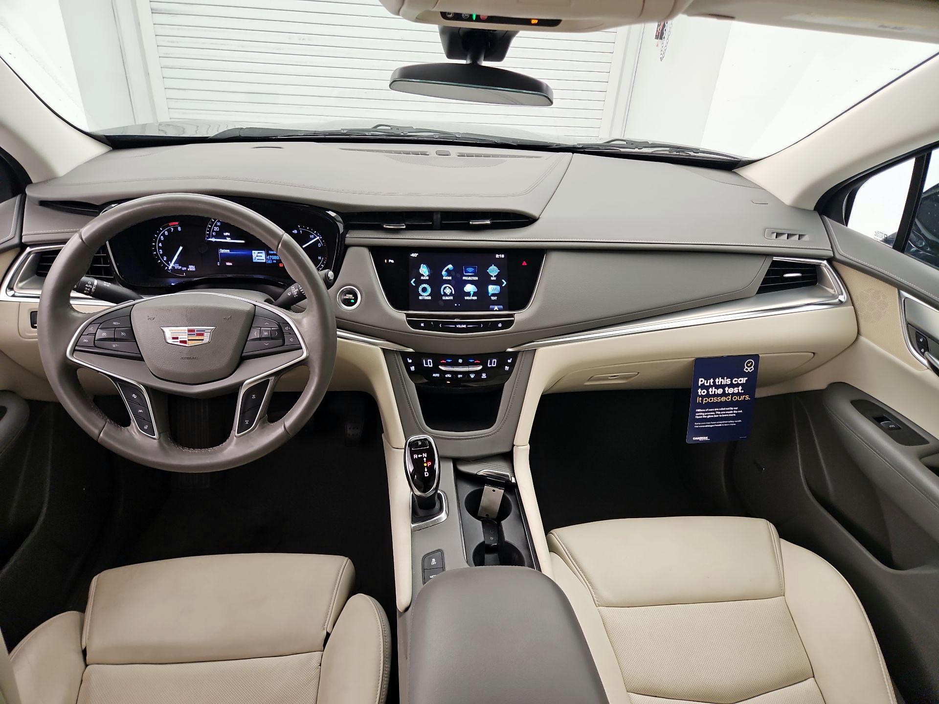 Thumbnail: 2017 Cadillac XT5 - 9