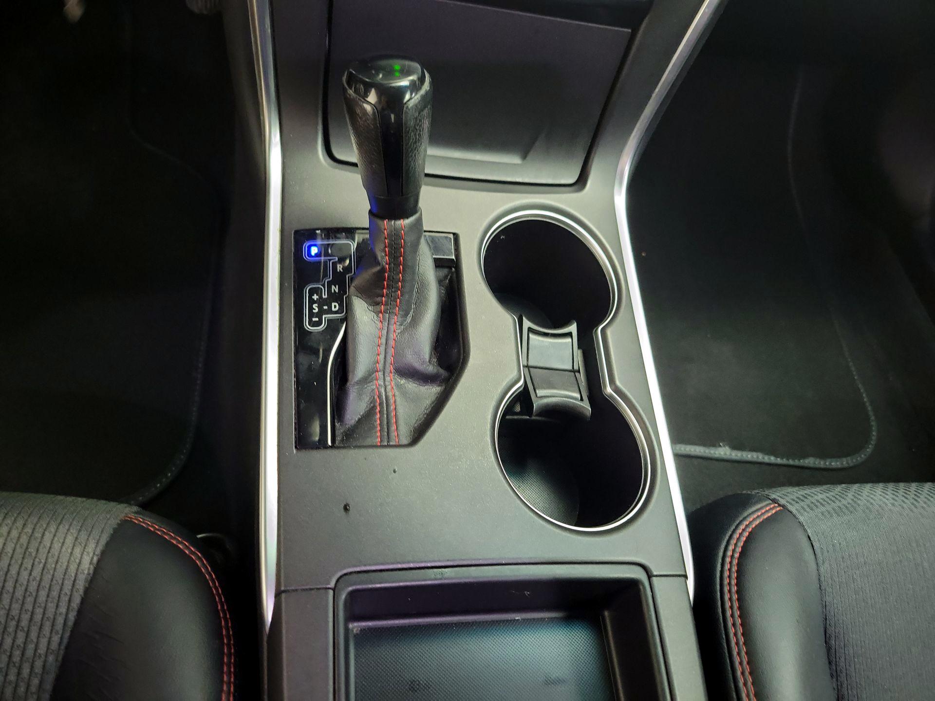Thumbnail: 2017 Toyota Camry - 17