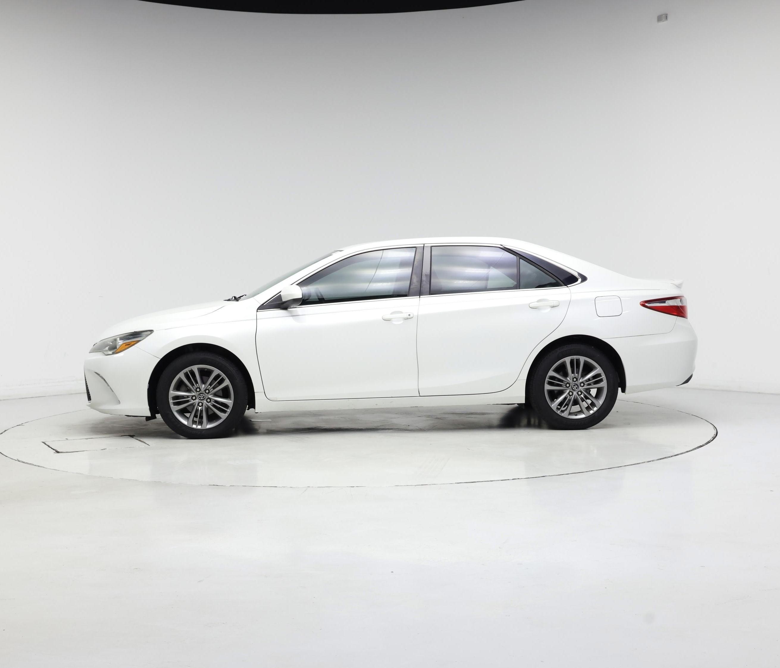 Thumbnail: 2017 Toyota Camry - 3