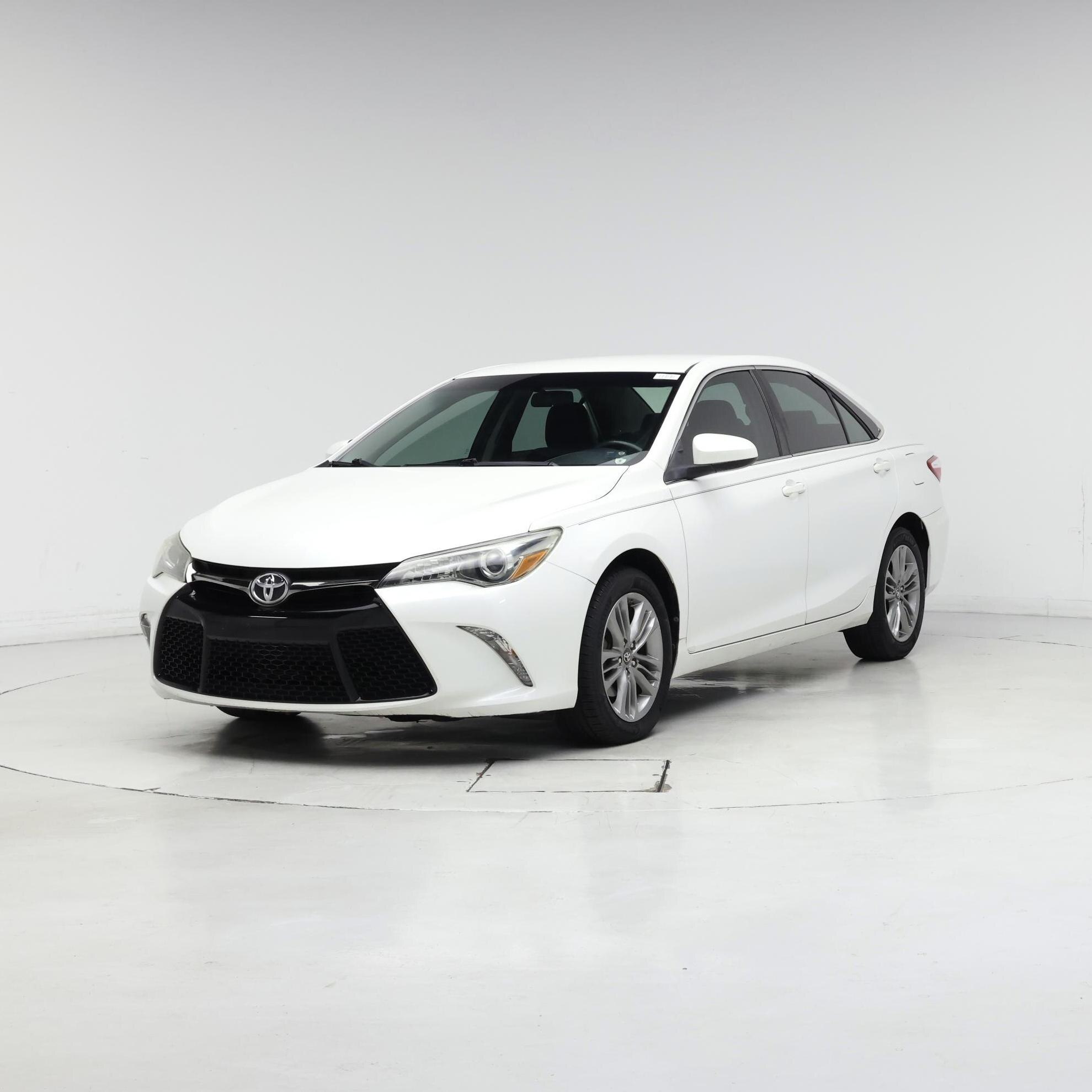Thumbnail: 2017 Toyota Camry - 4