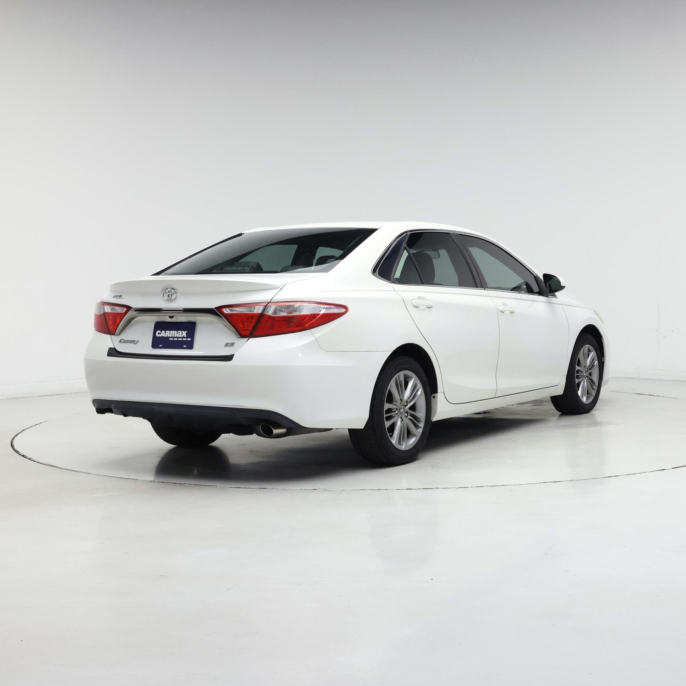 Thumbnail: 2017 Toyota Camry - 8