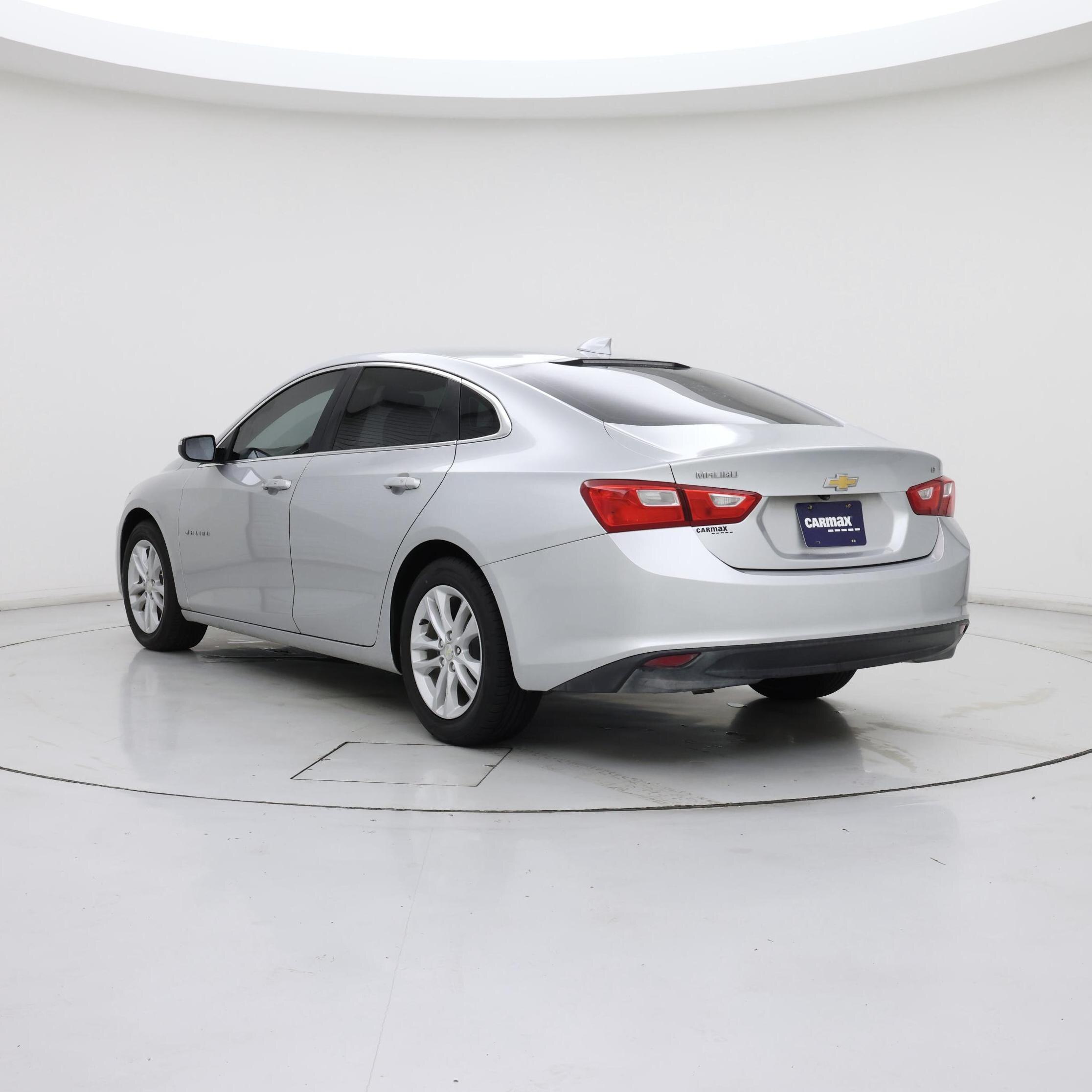 Thumbnail: 2016 Chevrolet Malibu - 2