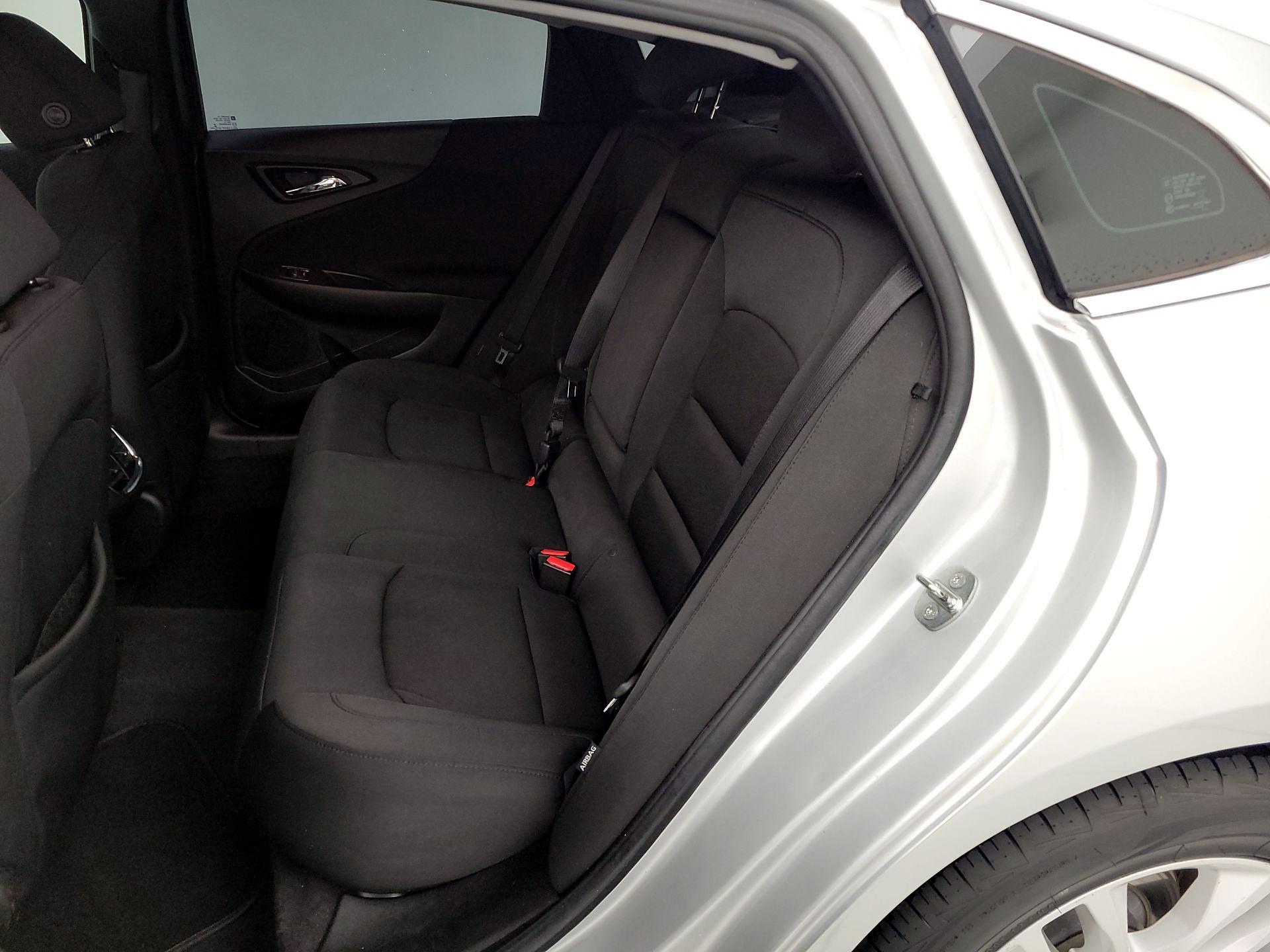 Thumbnail: 2016 Chevrolet Malibu - 19