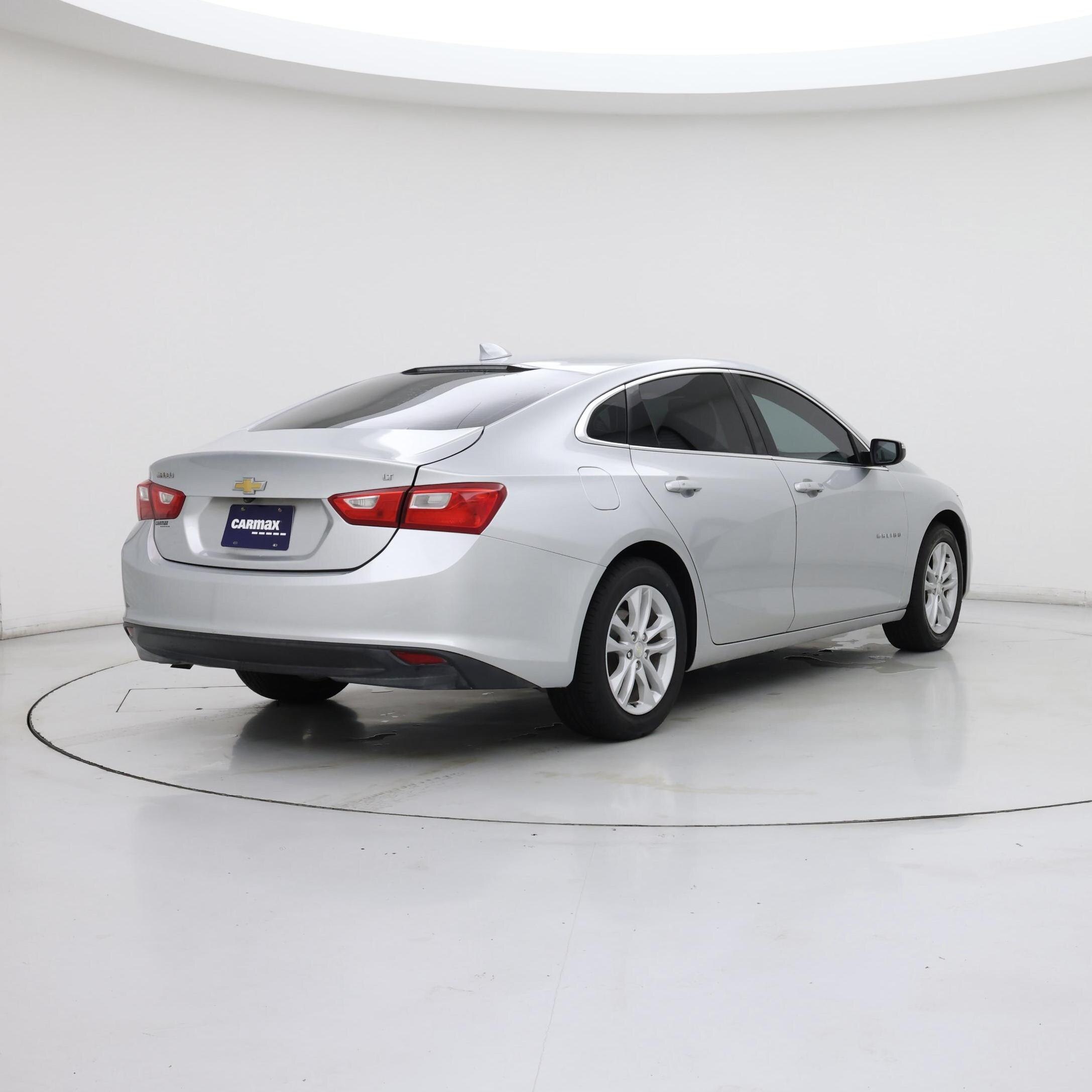 Thumbnail: 2016 Chevrolet Malibu - 8