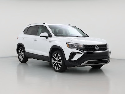 White 2022 Volkswagen Taos SE