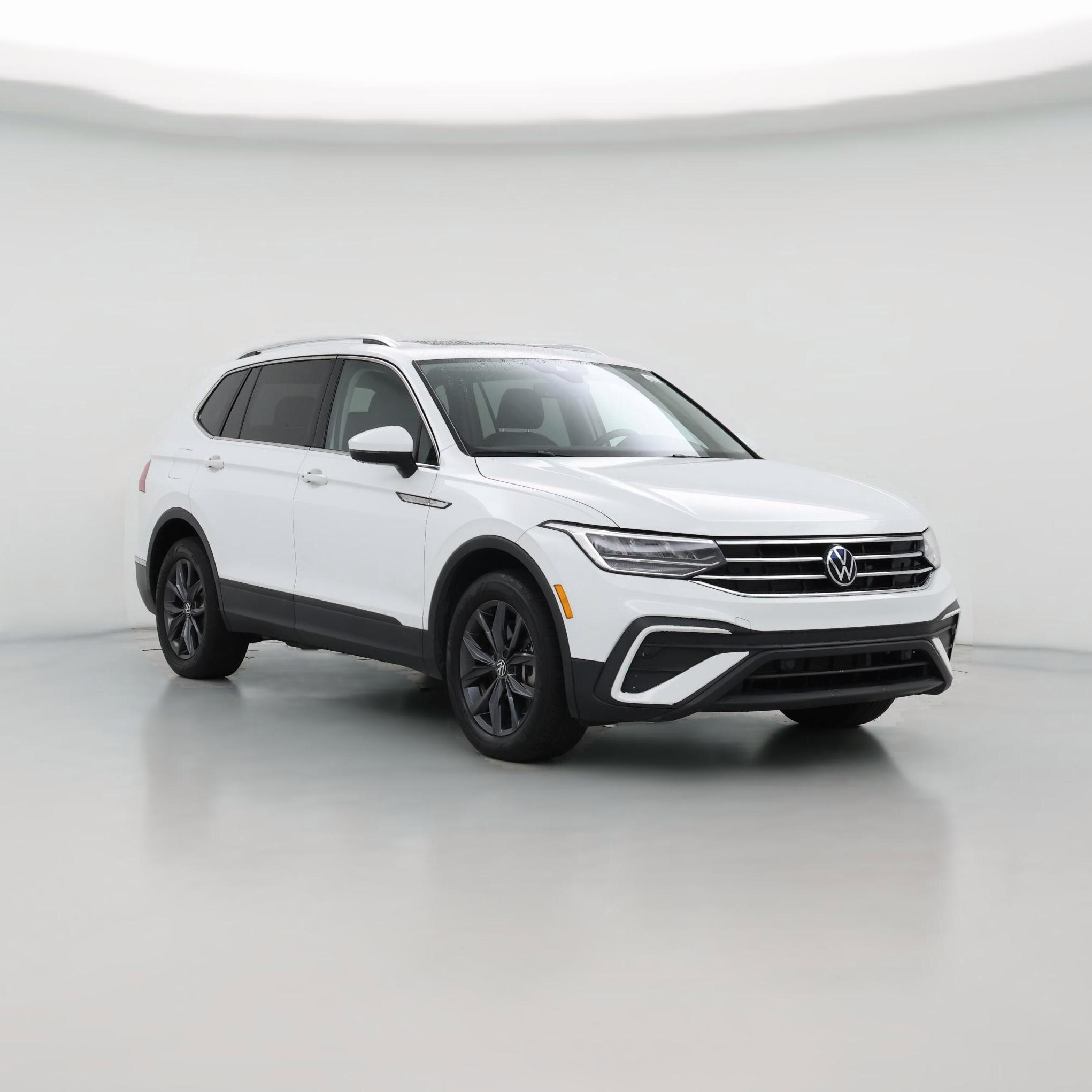 Thumbnail: 2022 Volkswagen Tiguan - 1