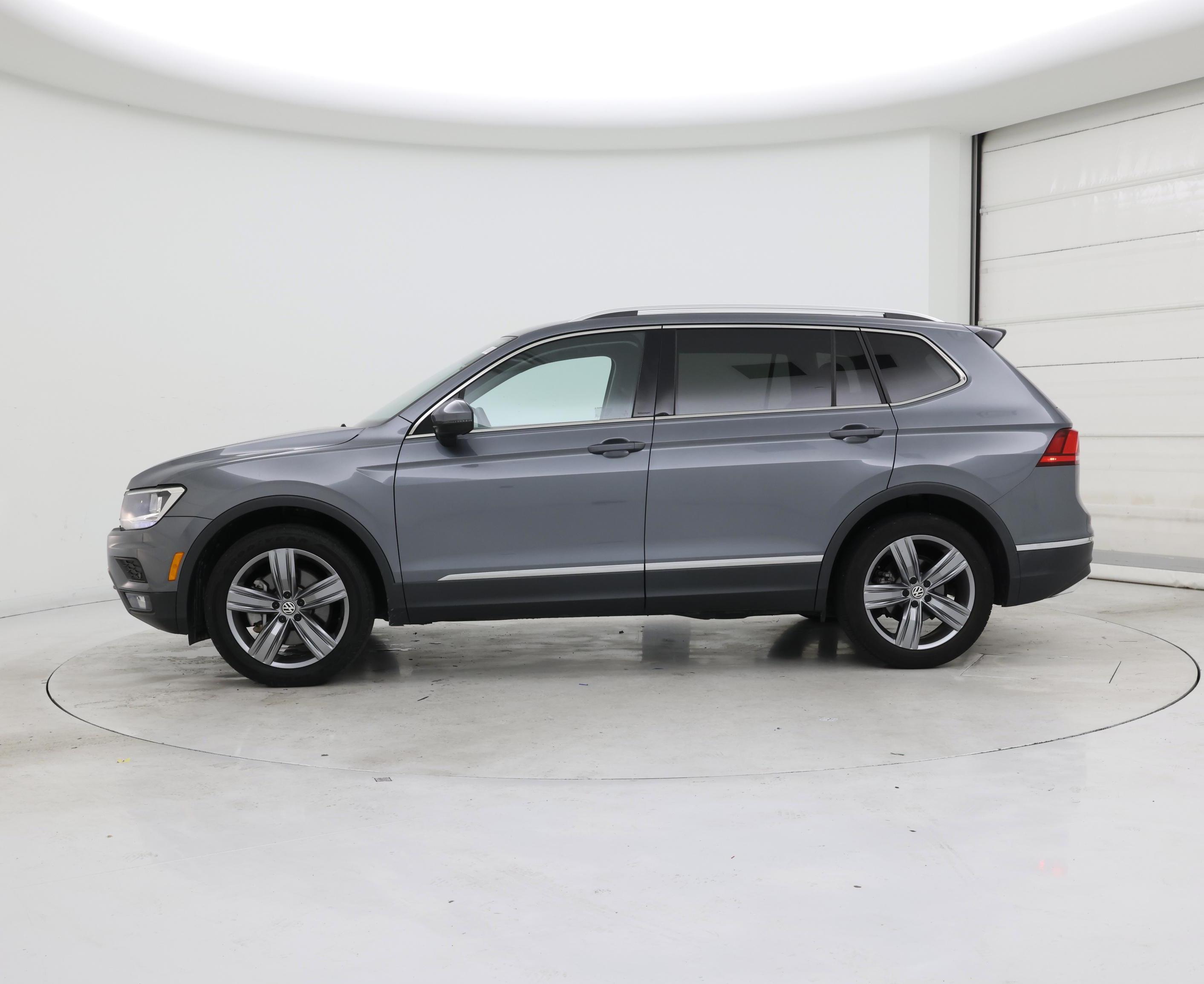 Thumbnail: 2021 Volkswagen Tiguan - 3