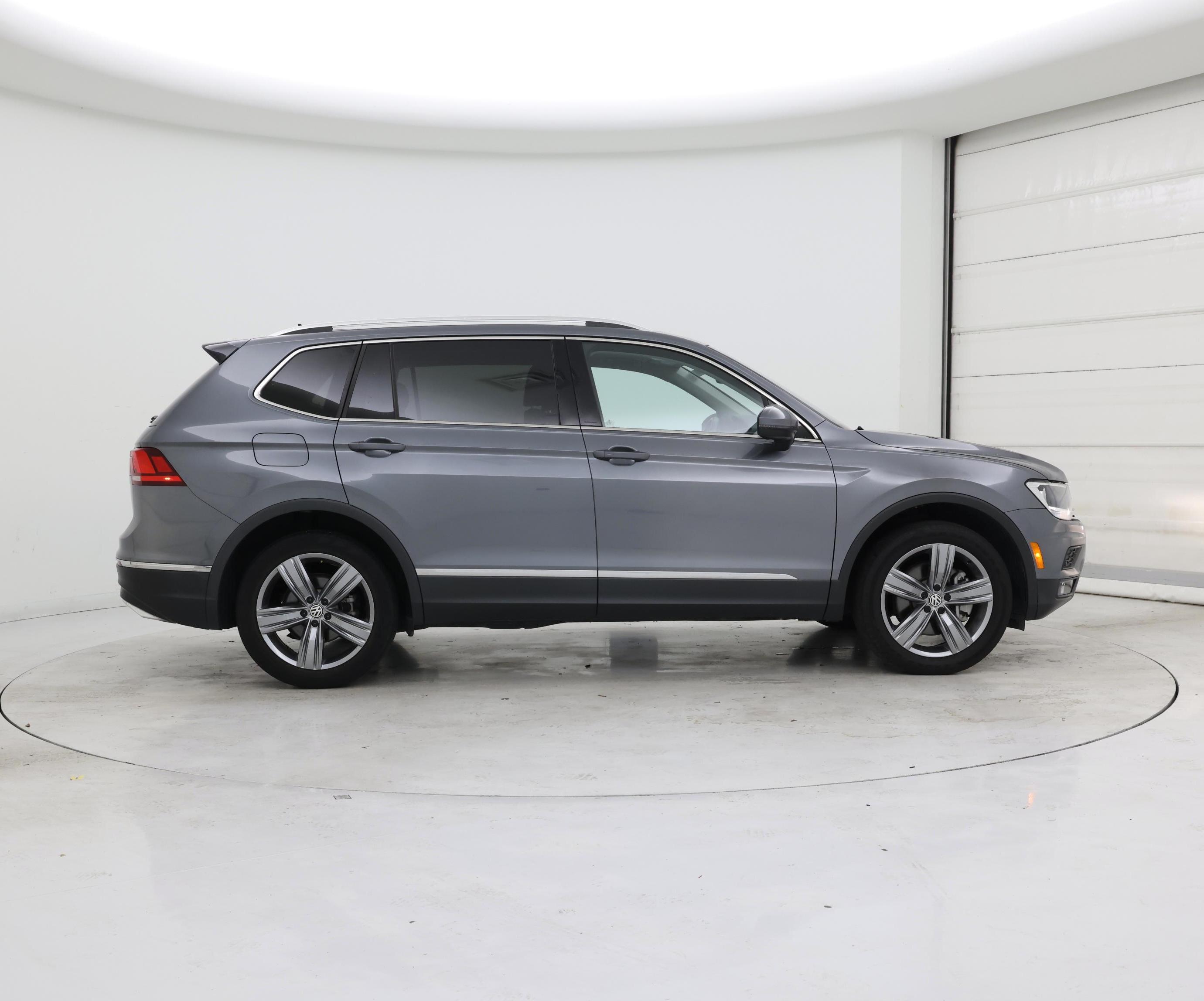 Thumbnail: 2021 Volkswagen Tiguan - 7