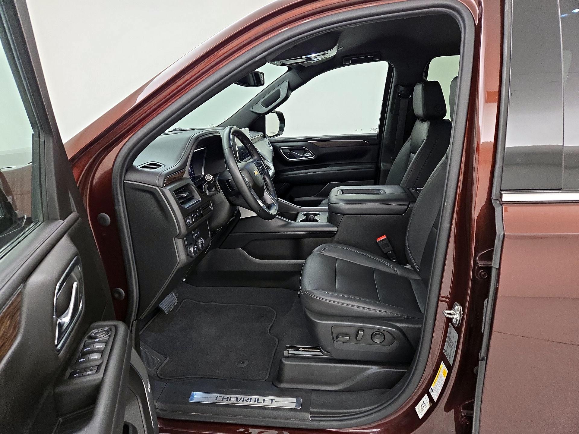 Thumbnail: 2023 Chevrolet Suburban - 11