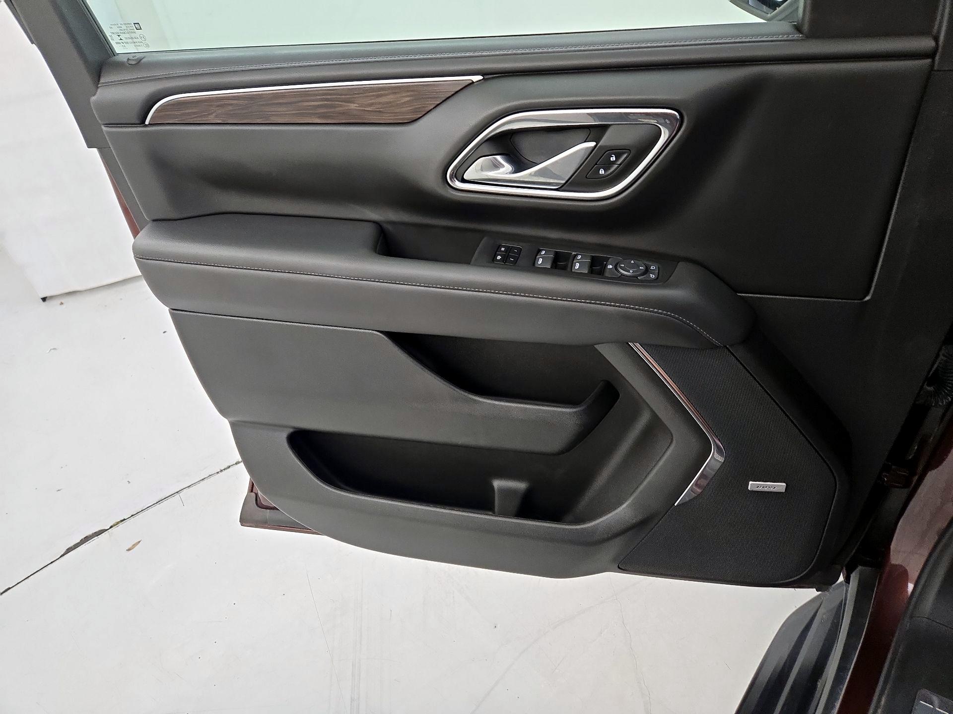 Thumbnail: 2023 Chevrolet Suburban - 12