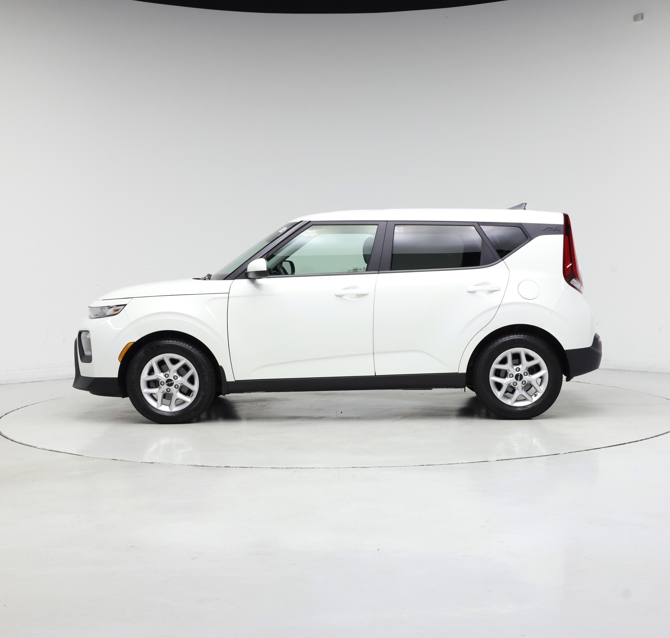 Thumbnail: 2022 Kia Soul - 3