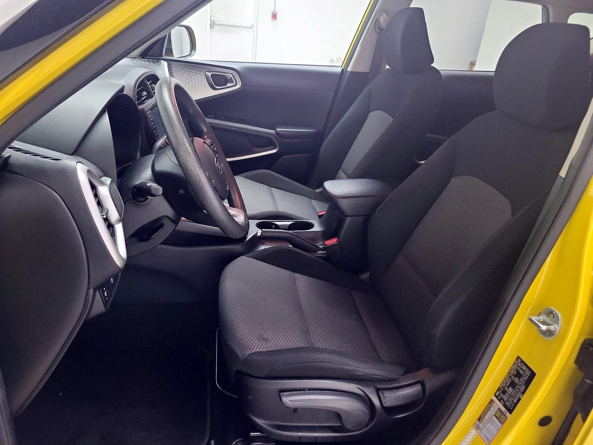 Thumbnail: 2020 Kia Soul - 11