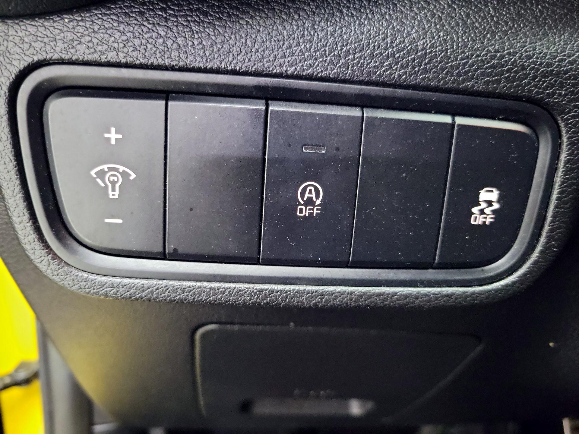 Thumbnail: 2020 Kia Soul - 13