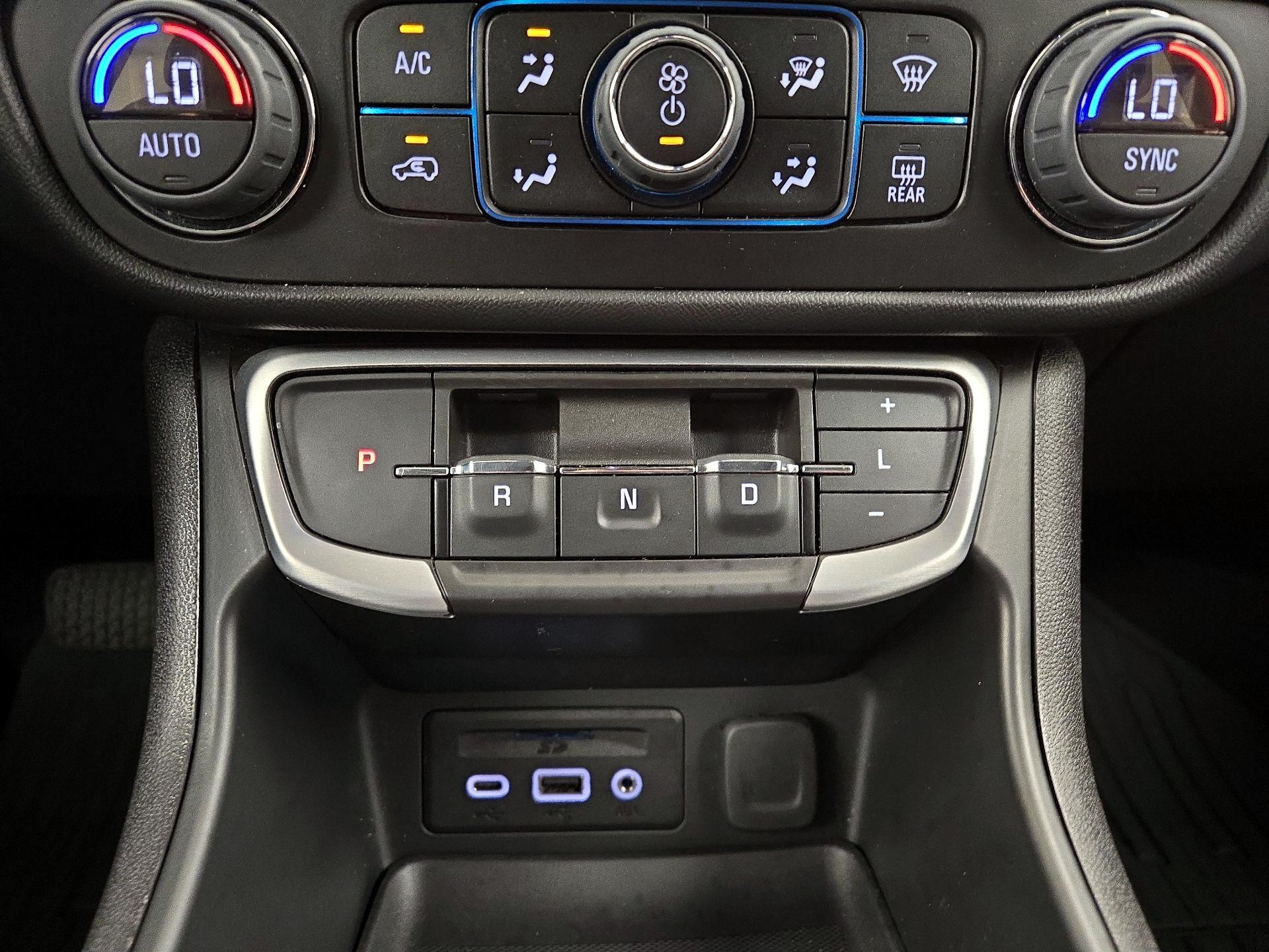 Thumbnail: 2023 GMC Terrain - 17