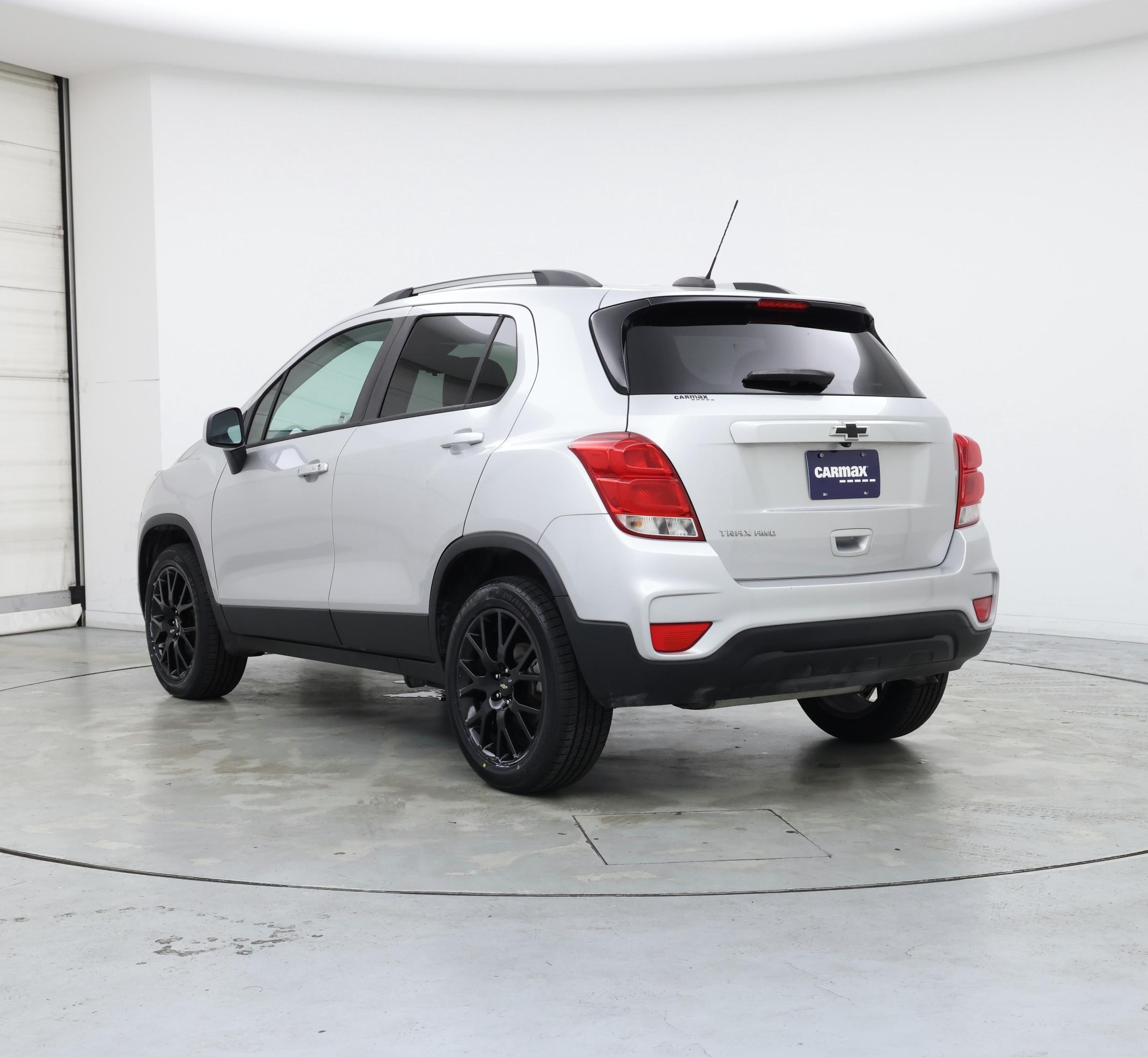 Thumbnail: 2022 Chevrolet Trax - 2