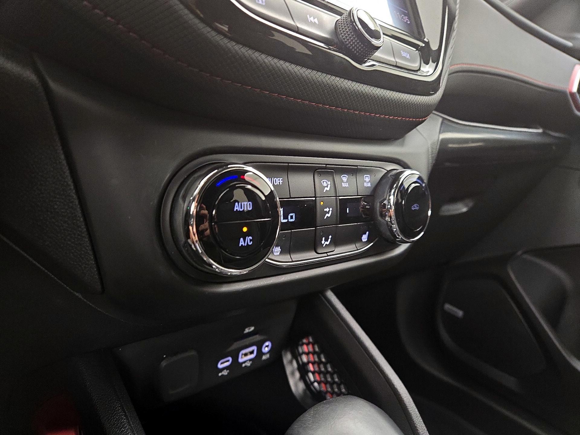 Thumbnail: 2023 Chevrolet TrailBlazer - 16