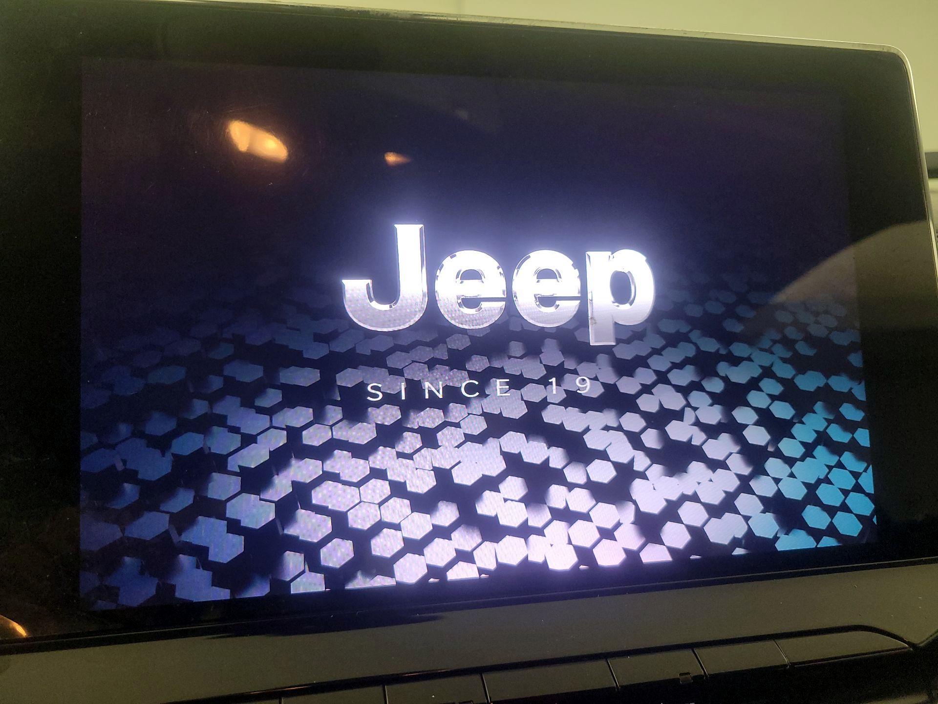 Thumbnail: 2022 Jeep Compass - 15