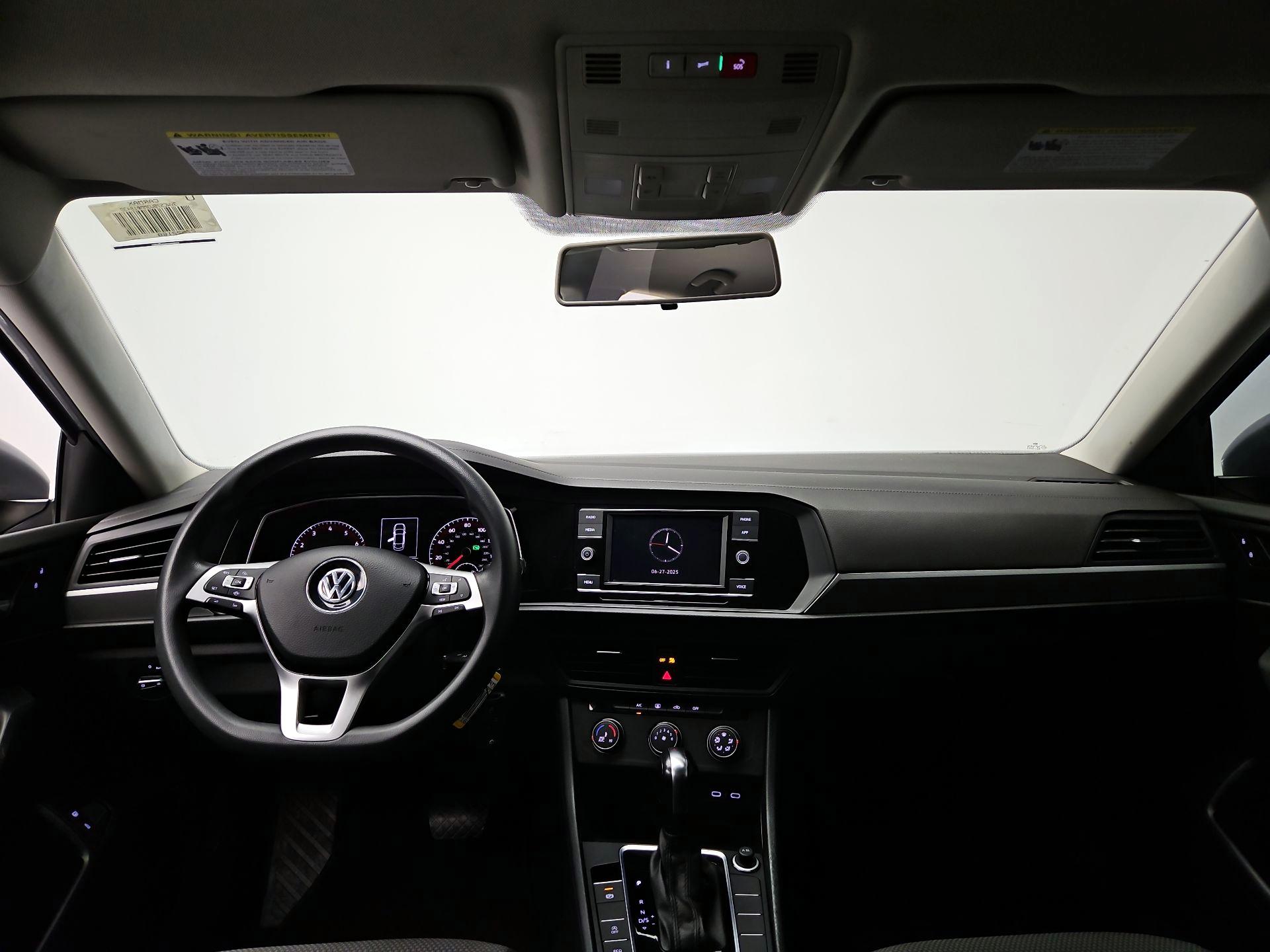 Thumbnail: 2021 Volkswagen Jetta - 9