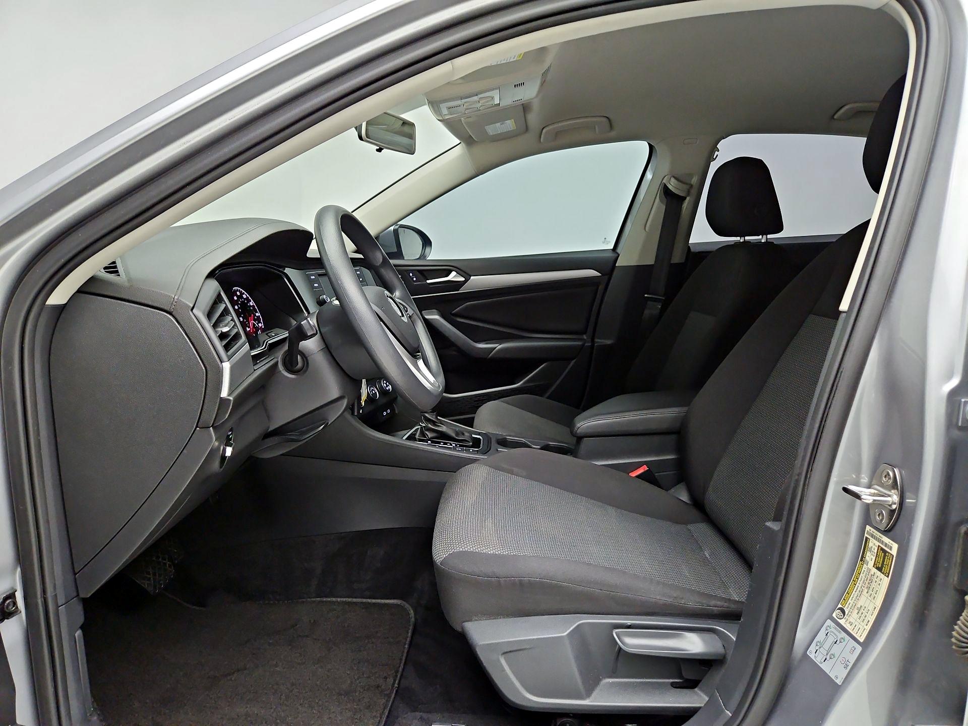 Thumbnail: 2021 Volkswagen Jetta - 11