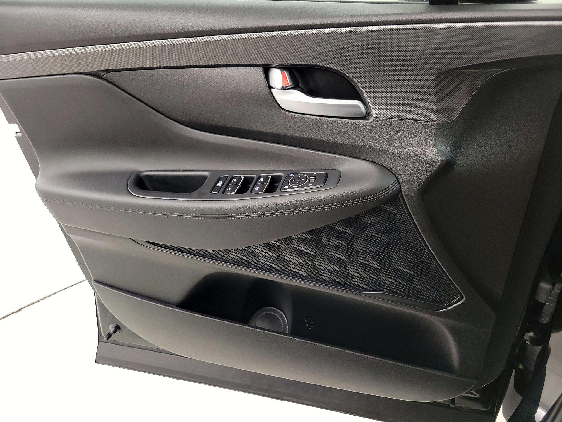 Thumbnail: 2023 Hyundai Santa Fe - 12